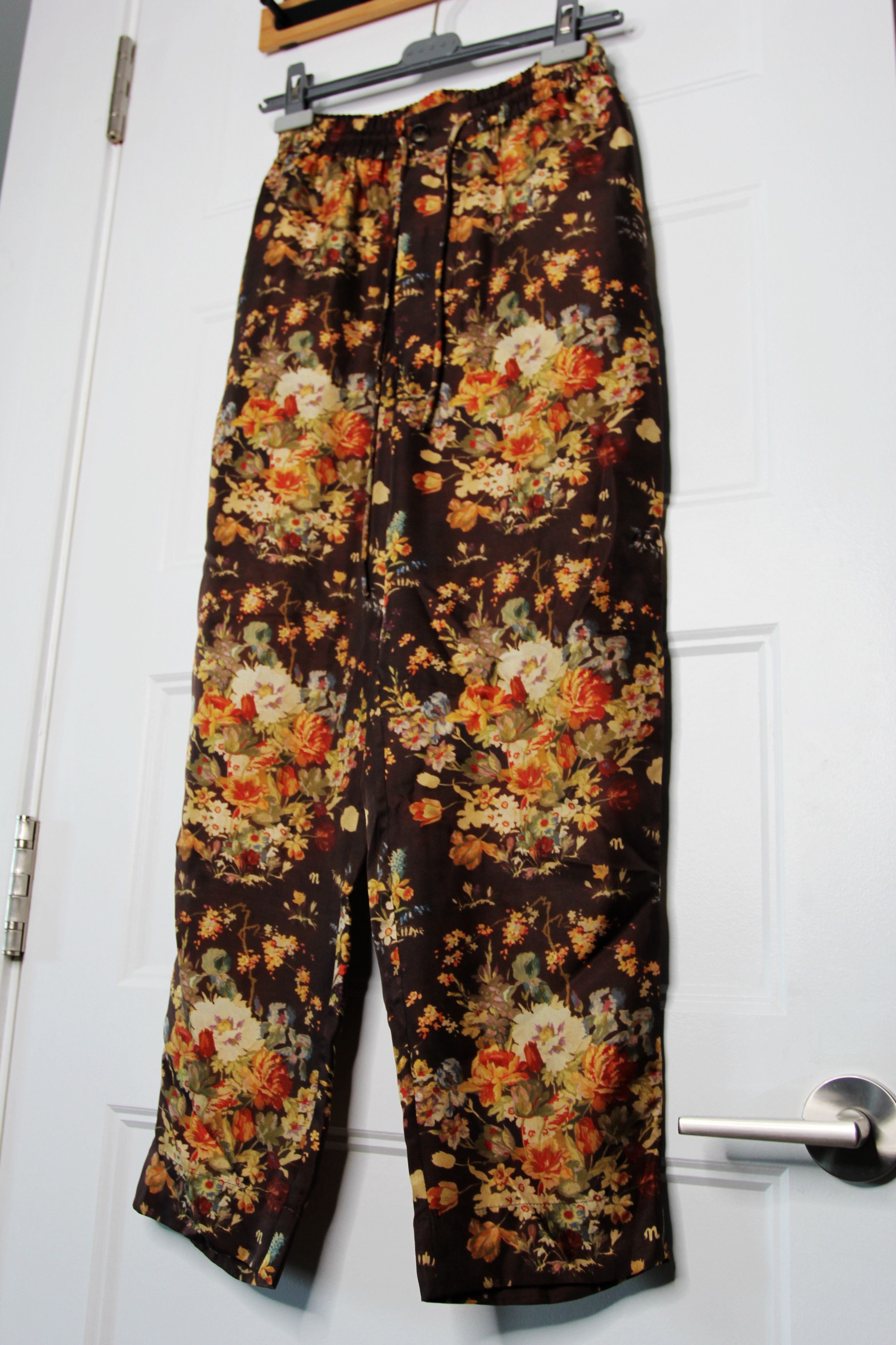 Nanushka BNWT SS23 NANUSHKA FLORAL PRINT SILK PANTS XS Size US 28 / EU 44 - 5 Thumbnail