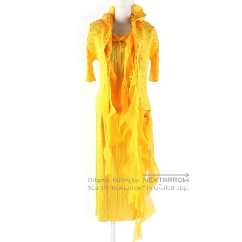 Issey Miyake Issey Miyake Yellow Coat Size M / US 6-8 / IT 42-44 - 1 Thumbnail