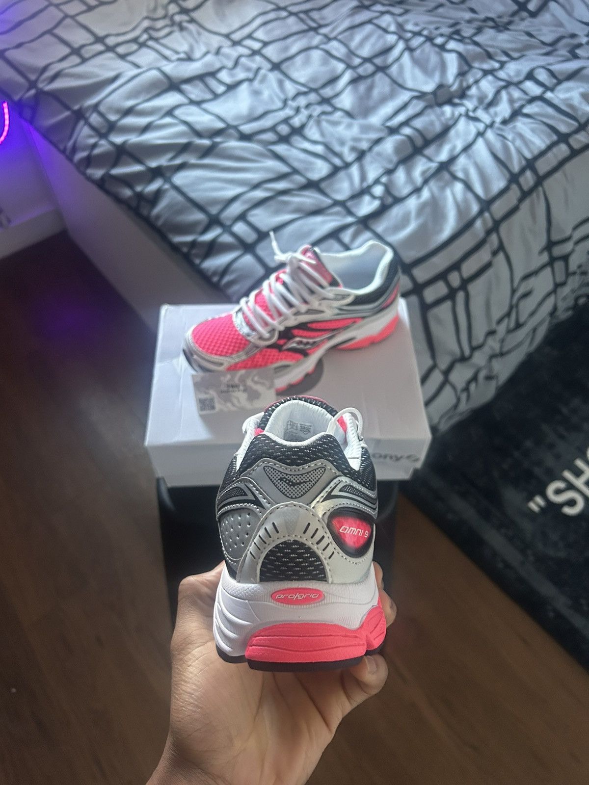 Saucony Saucony Omni Grid 9 - Pink Silver Size US 6 / EU 39 - 5 Thumbnail