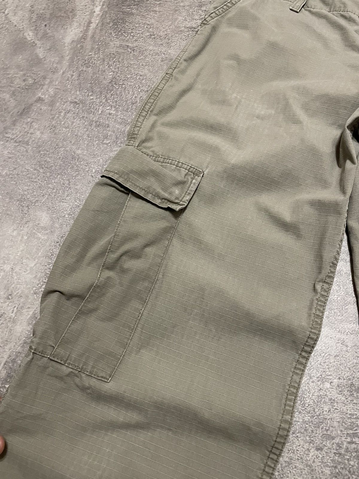 Carhartt Vintage Carhartt Distressed Cargo Pants Size US 28 / EU 44 - 8 Thumbnail