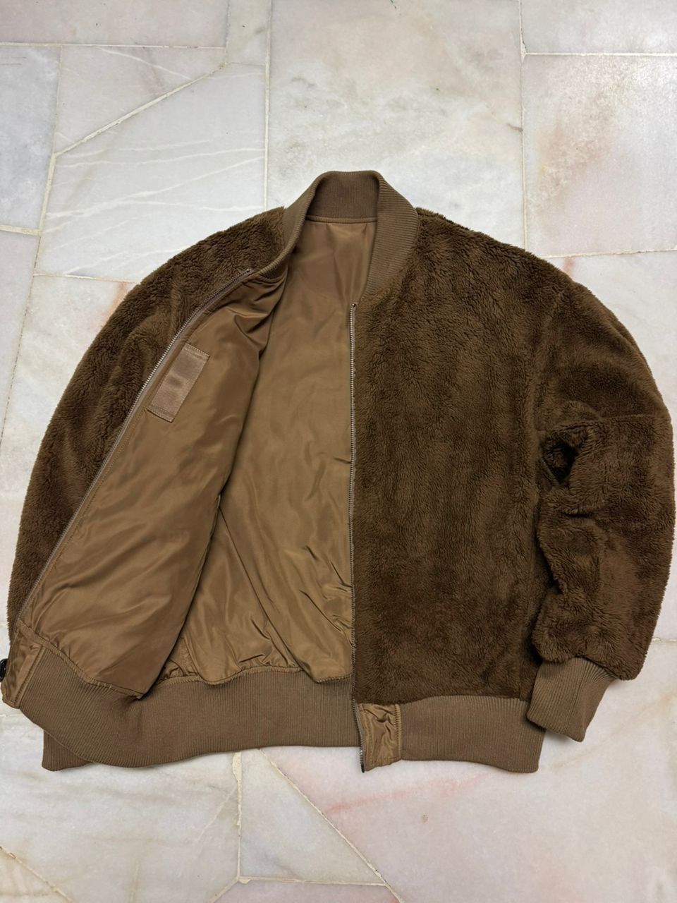 GU × Undercover REVERSIBLE GU LIKE NEW SHERPA BOMBER TRAVIS SCOTT COLOR Size US S / EU 44-46 / 1 - 10 Thumbnail