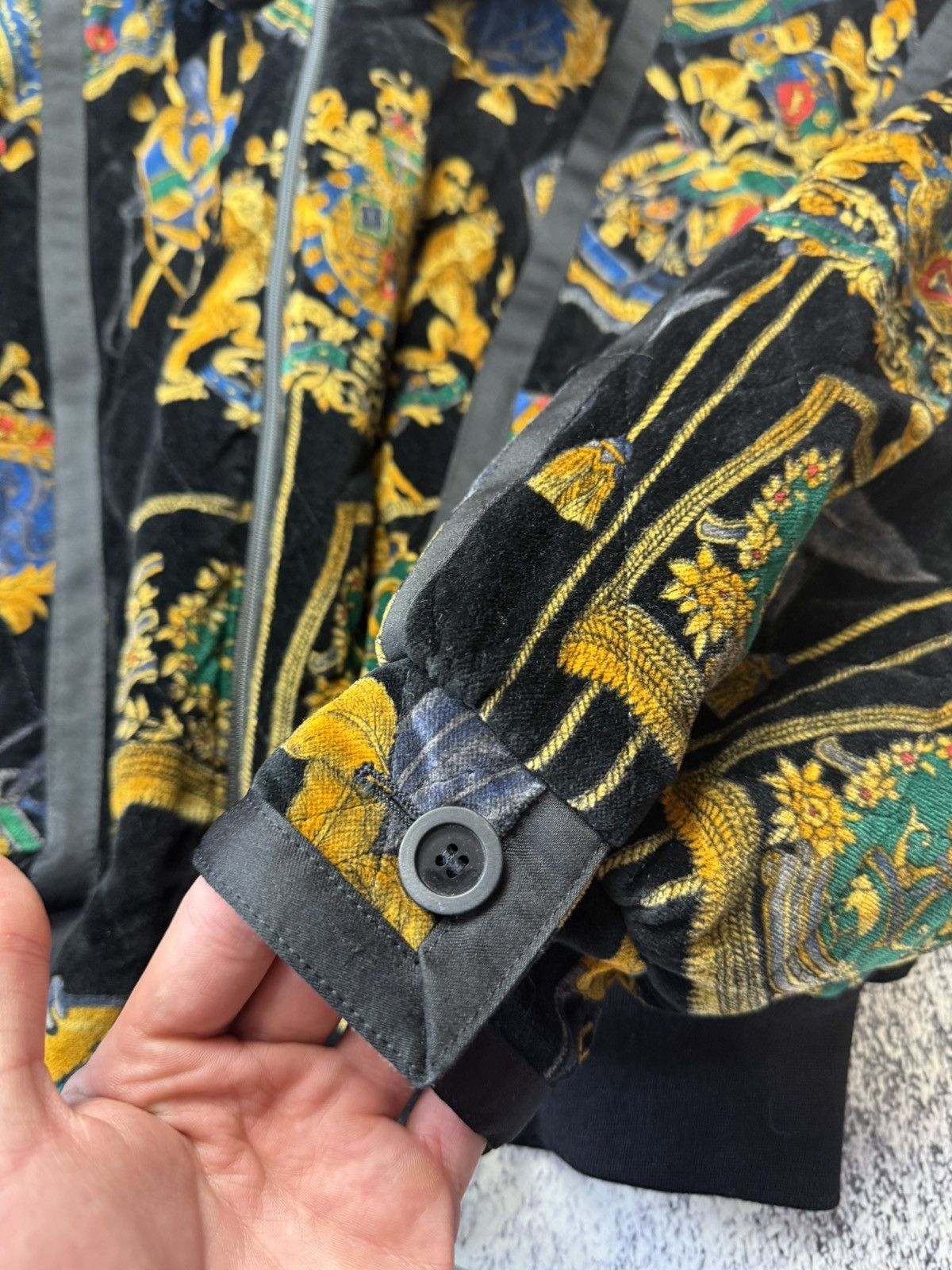 Escada Escada by Margaretha Ley 1980's Multi Printed Velvet Jacket Size XS / US 0-2 / IT 36-38 - 18 Thumbnail
