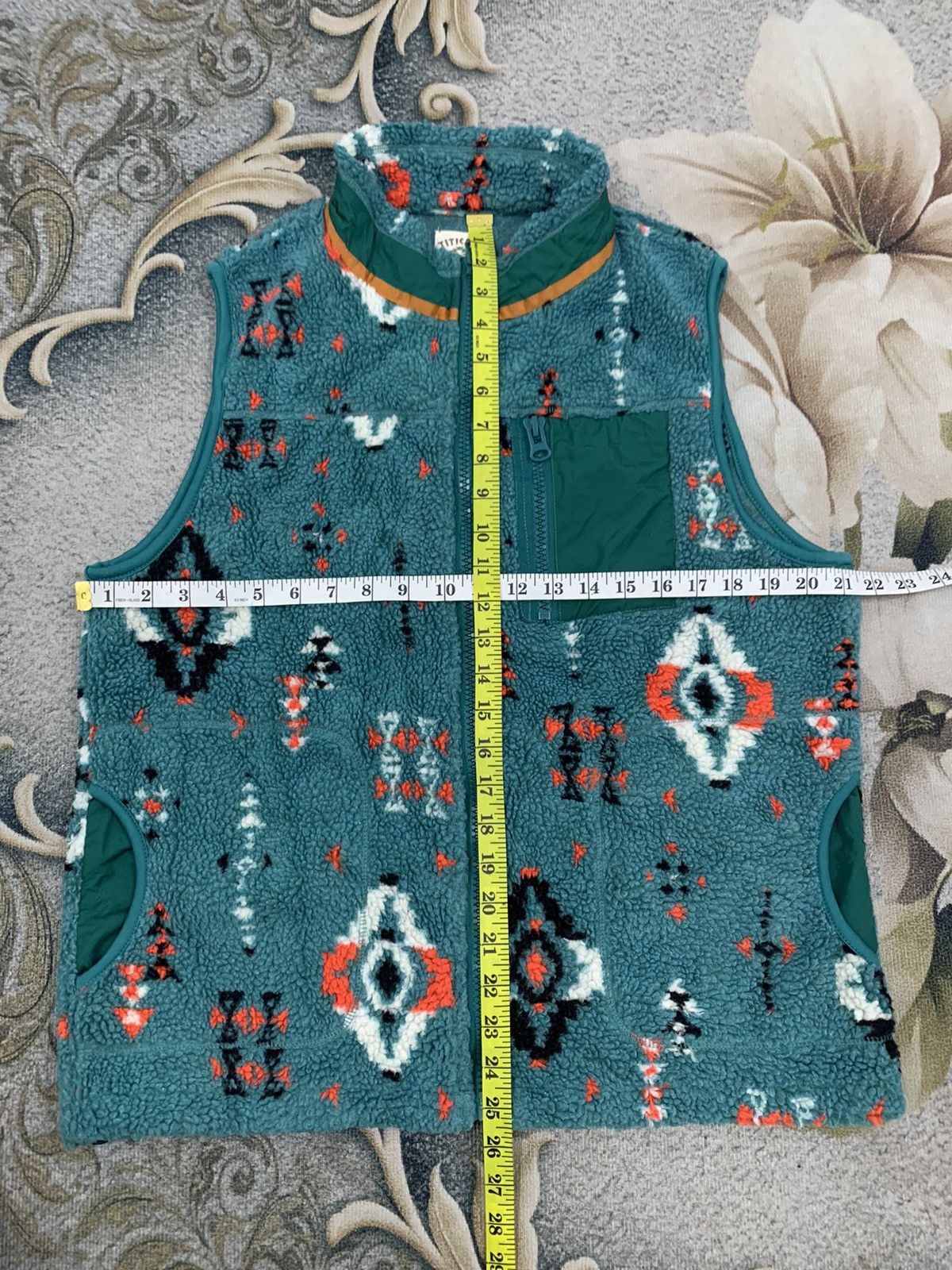 Art Comes First Nice Art Titicaca Fleece Zipper Vest Size US L / EU 52-54 / 3 - 3 Thumbnail
