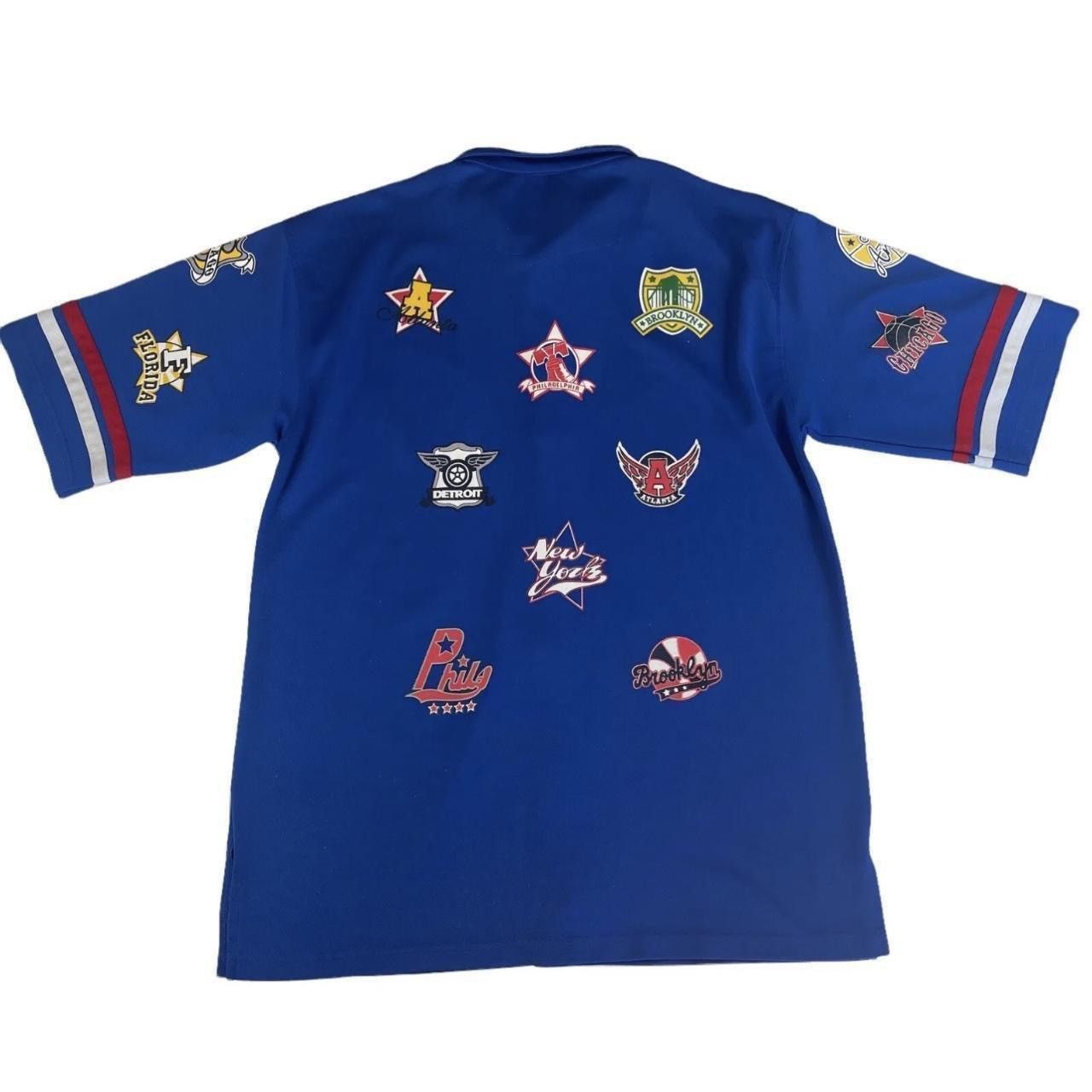 Vintage Vintage Raw Blue Activewear Mens Jersey Snap Button T shirt Size US XXL / EU 58 / 5 - 2 Thumbnail