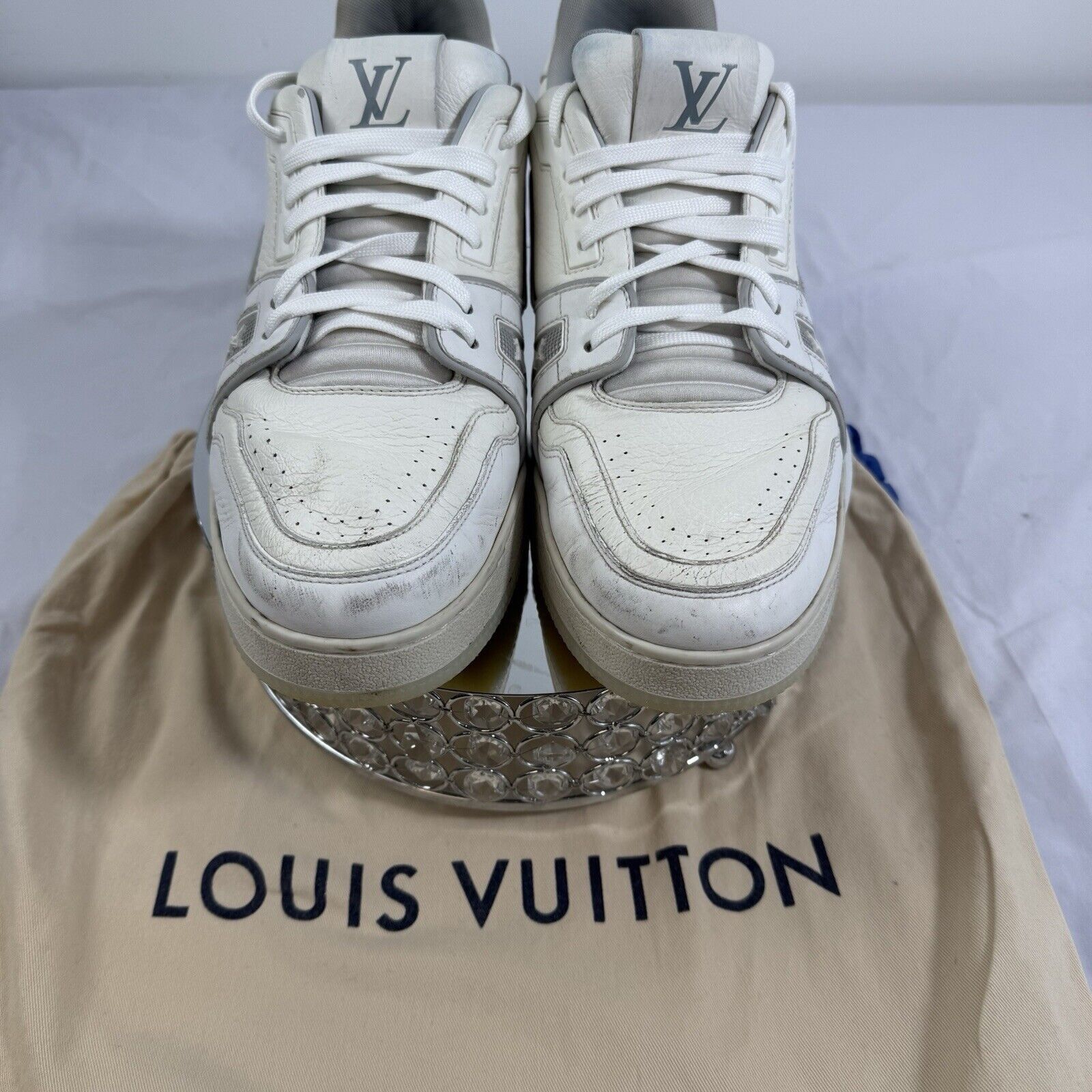 Louis Vuitton Louis Vuitton LV Trainers White Sneakers – Size 9 US Authent Size US 9 / EU 42 - 3 Thumbnail