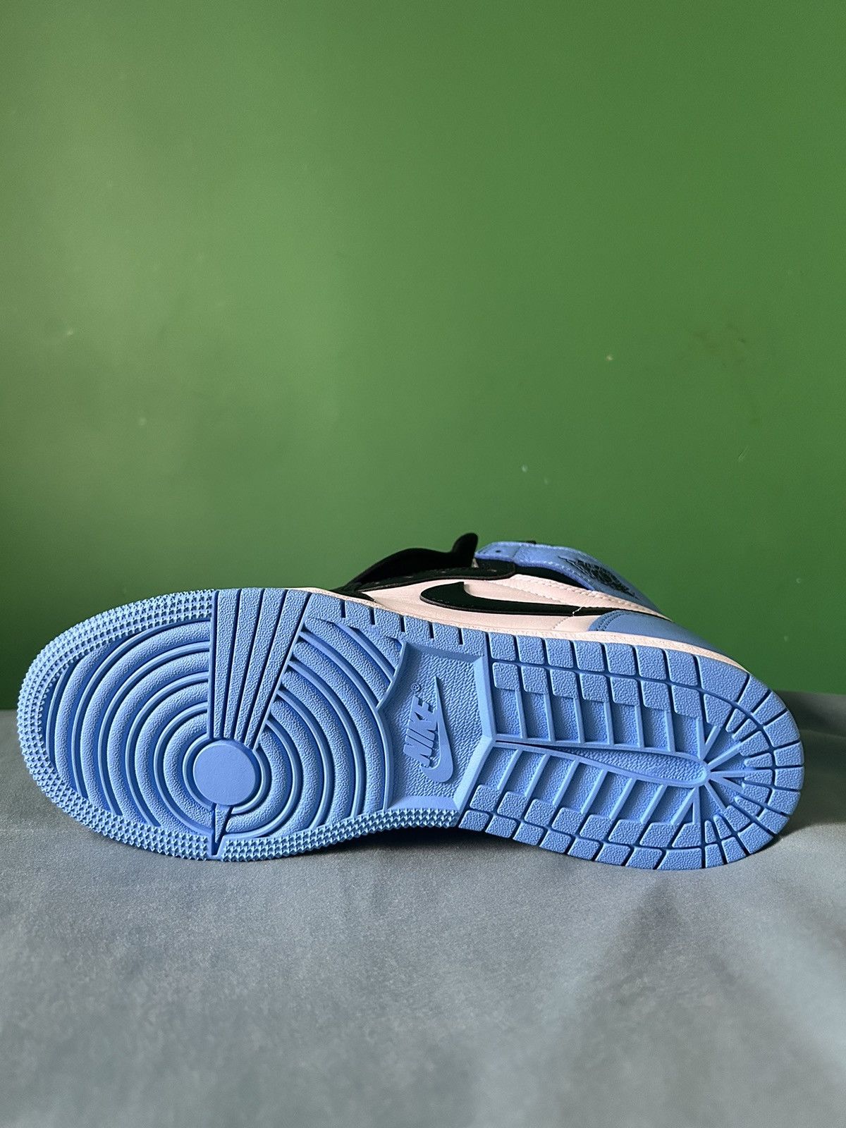 Jordan Brand Nike Air Jordan 1 High UNC Toe 2023 Size US 7 / EU 40 - 4 Thumbnail