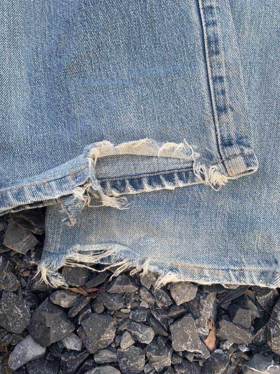 Levi's VINTAGE LEVI’S 502 BIG E SELVEDGE FADED DISTRESSED DENIM Size US 31 - 23 Thumbnail