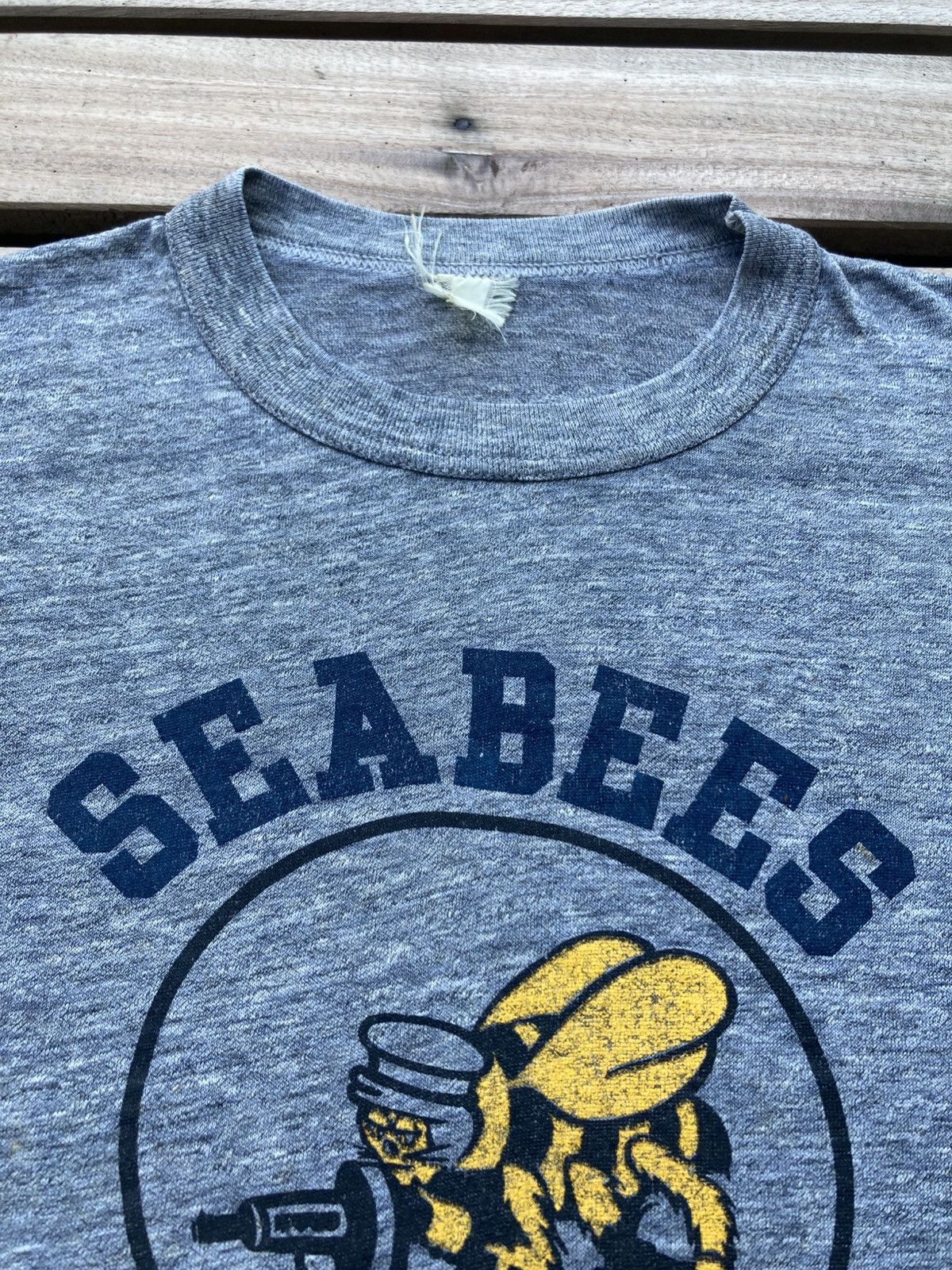 Vintage Vintage 70s US Navy Seabees Gulfport Mississippi T shirt Size US S / EU 44-46 / 1 - 4 Thumbnail