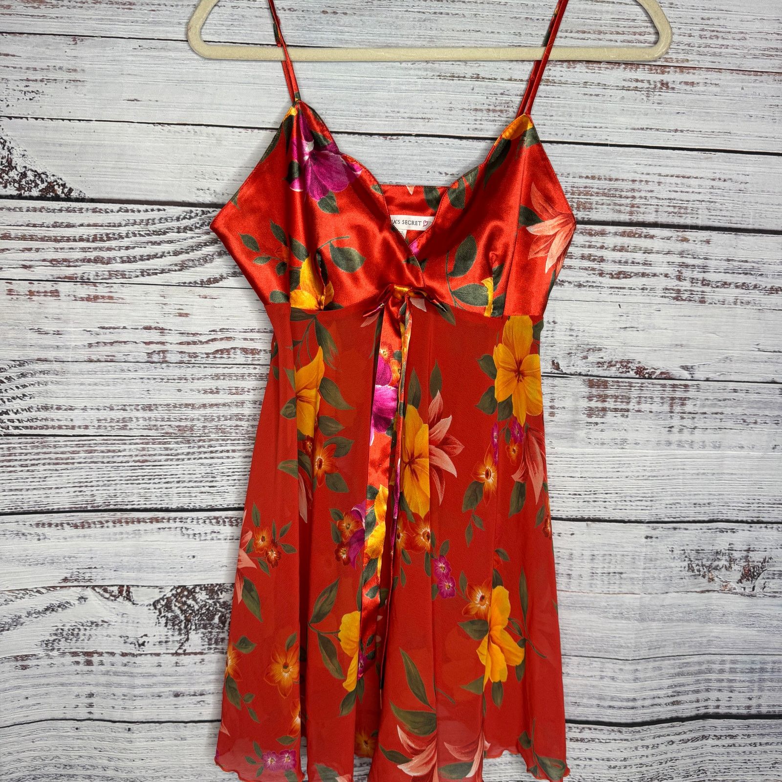 Victoria's Secret Victoria’s Secret Red Floral Satin Babydoll Chemise Slip S Size ONE SIZE - 1 Thumbnail