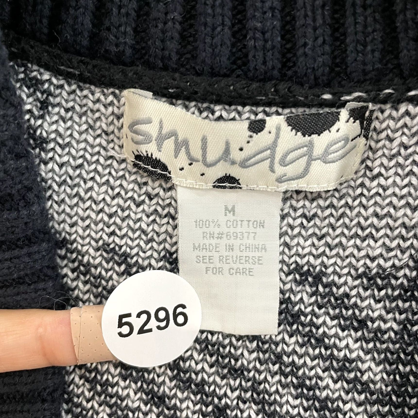 Vintage VINTAGE Smudge Sweater Vest Shirt Womens Small Black White Plaid Knit Preppy Academia Corpcore Y2K Size S / US 4 / IT 40 - 7 Thumbnail