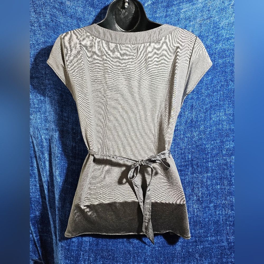 Vintage Y2K Ted Baker Satin Gray Embroidered Floral Tie Back Blouse Size S / US 4 / IT 40 - 4 Thumbnail