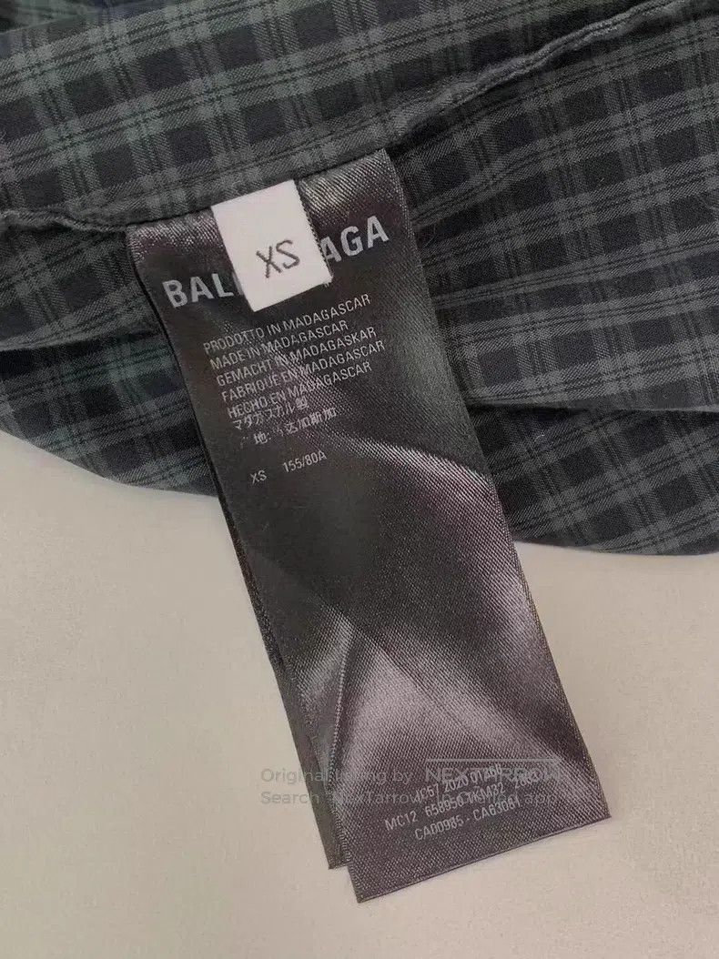 Balenciaga Balenciaga Asymmetrical Plaid Shirt Size US XS / EU 42 / 0 - 6 Thumbnail