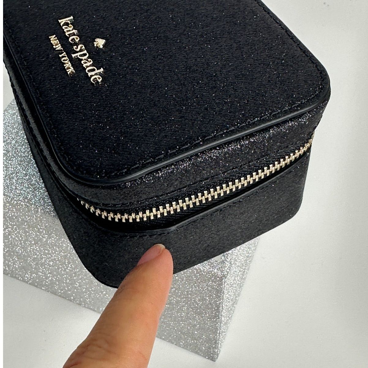 Kate Spade Kate spade Glitter Tinsel Boxed Jewelry Holder Box in Black Size ONE SIZE - 11 Thumbnail