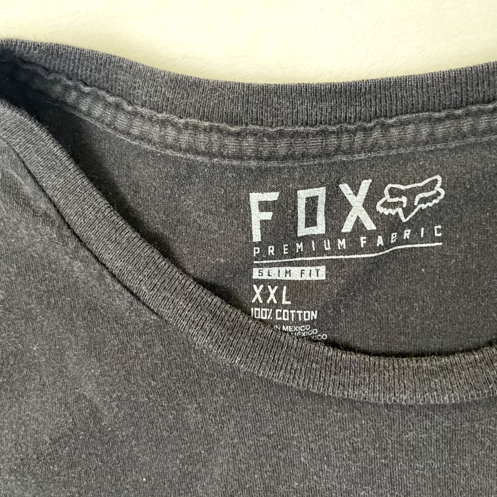 Logo 7 VINTAGE Fox Racing T-Shirt Size 2XL Black Y2K Motocross Camo Logo Slim Fit Size US XXL / EU 58 / 5 - 5 Thumbnail