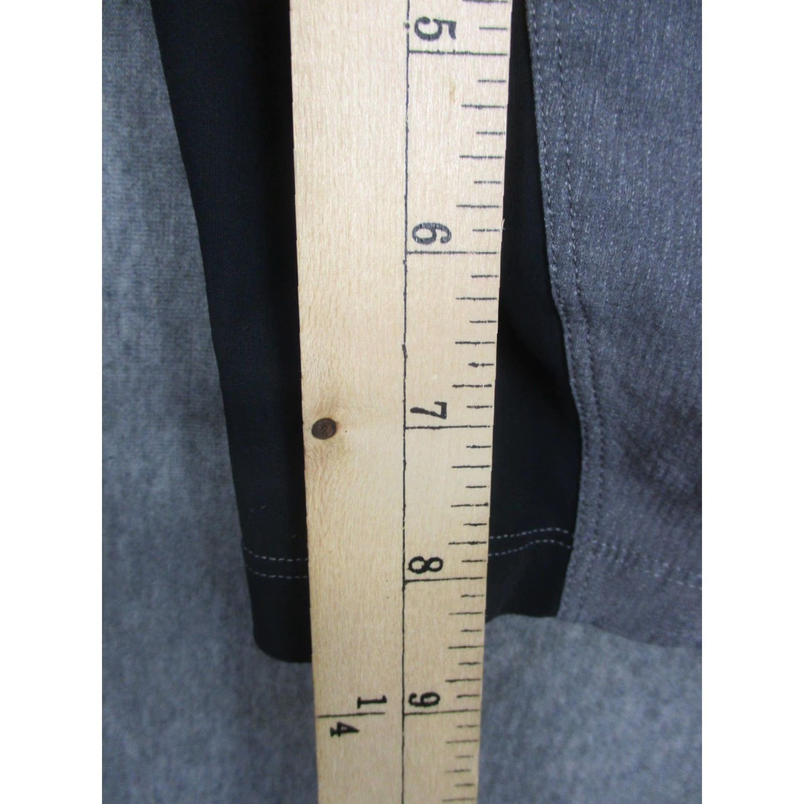Lululemon Lululemon Shorts Mens 2XL Gray Black Lined Athletic Training Drawstring Pockets Size US 39 - 6 Thumbnail