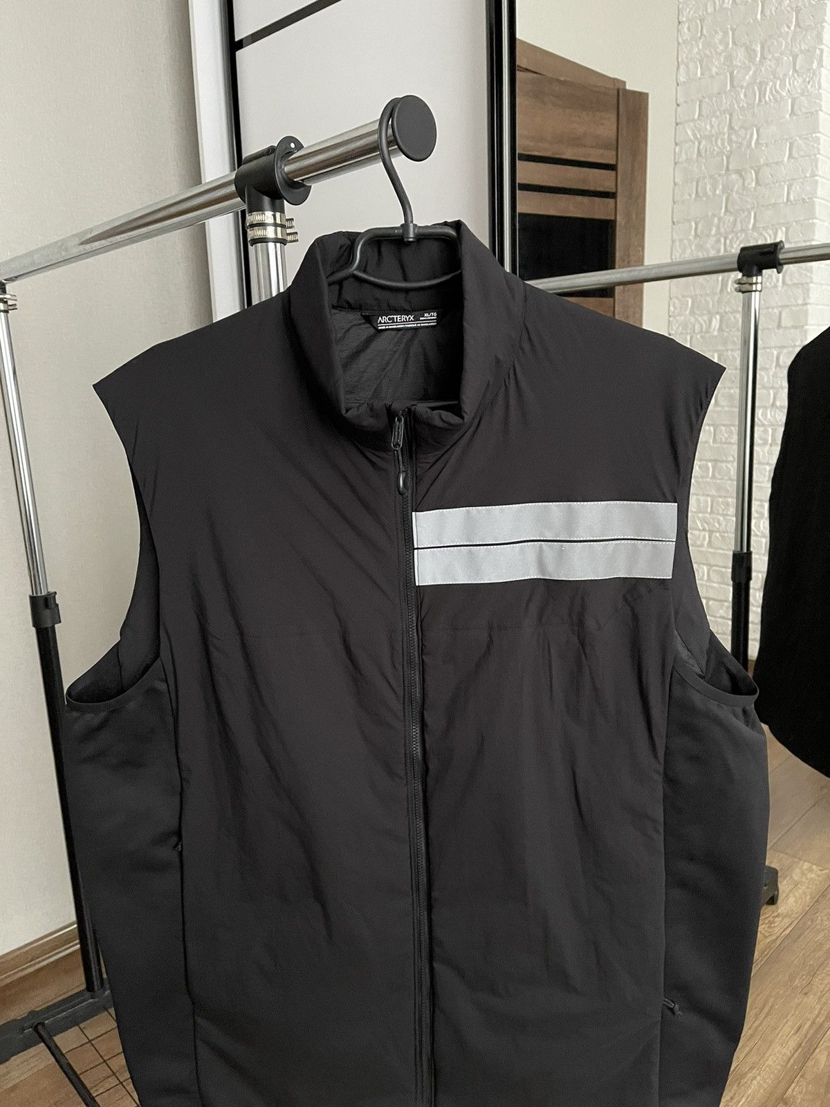 Arc'teryx Rare Arc’teryx Atom Vest Size US XL / EU 56 / 4 - 4 Thumbnail
