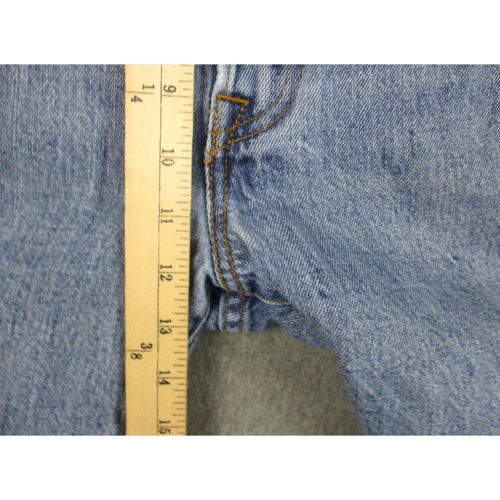 Levi's VINTAGE Levi's 501 Jeans Mens 40x32 Blue Denim Straight Leg Button Fly Jeans 501 Red Tab Mens Size US 40 / EU 56 - 4 Thumbnail
