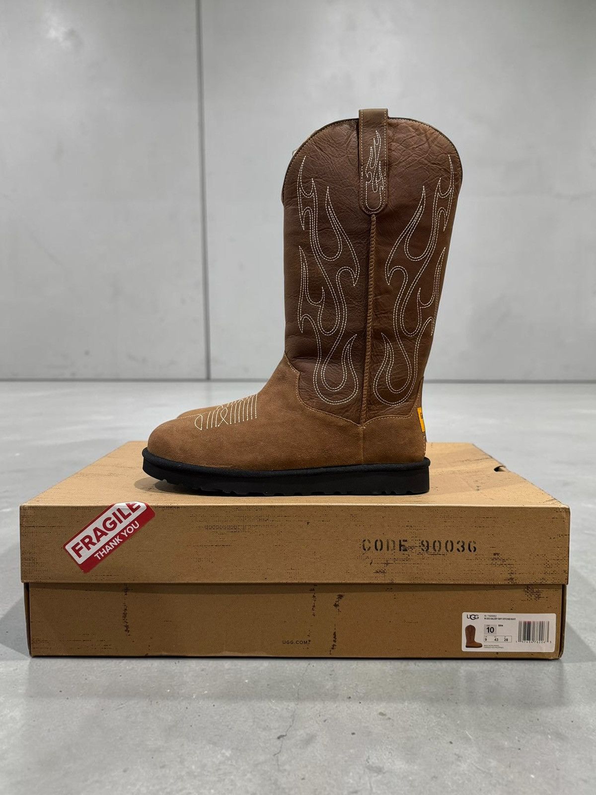Gallery Dept. × Ugg Gallery Dept UGG stitched boot size 10 Size US 10 / EU 43 - 3 Thumbnail