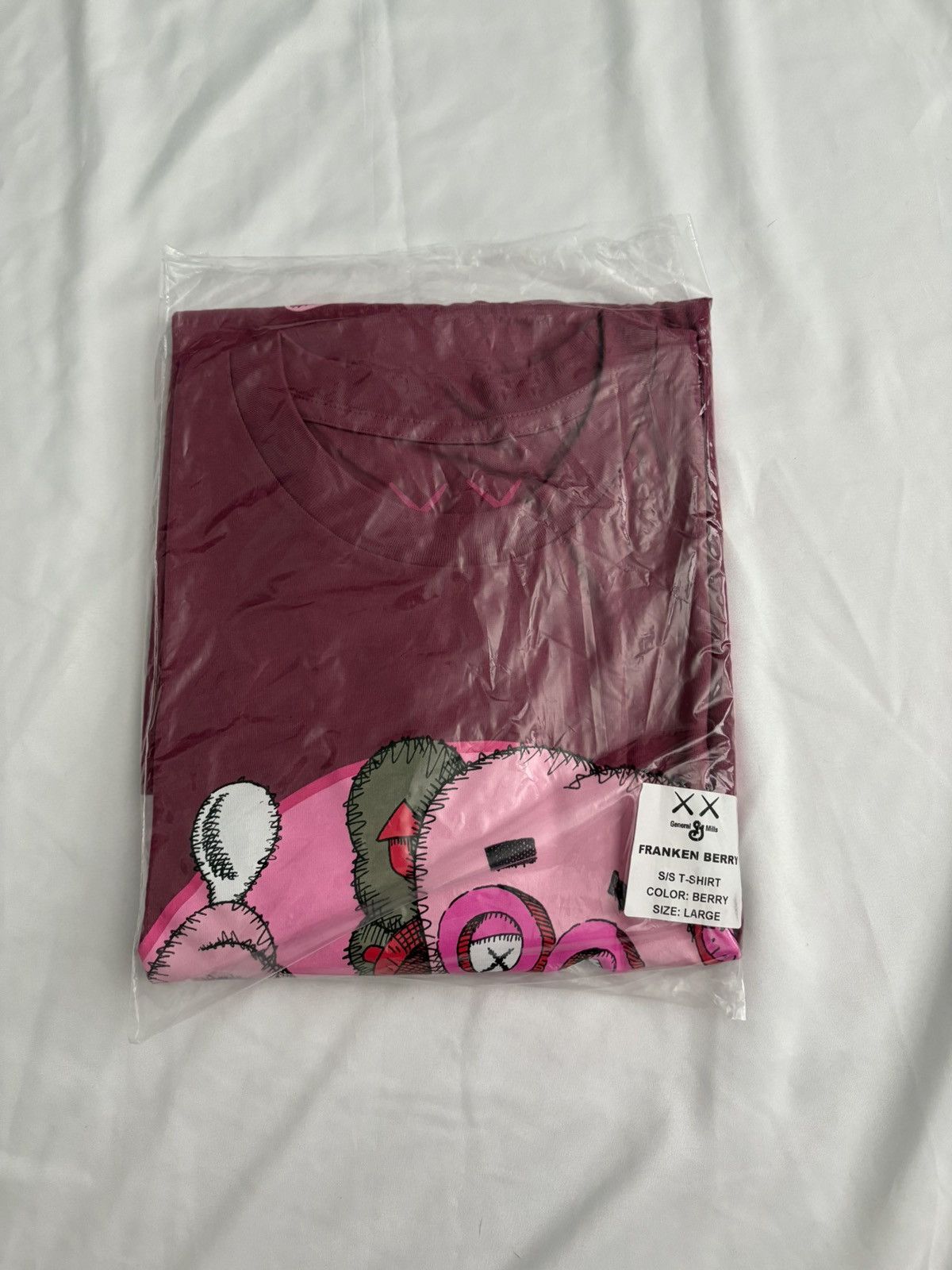 Kaws Kaws Franken Berry Shirt Size US L / EU 52-54 / 3 - 5 Thumbnail