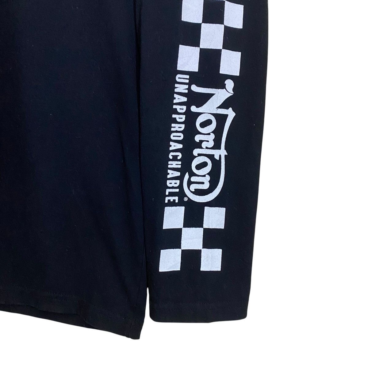 Norton Norton England Unapproachable Longsleeve Tee Size US S / EU 44-46 / 1 - 7 Thumbnail