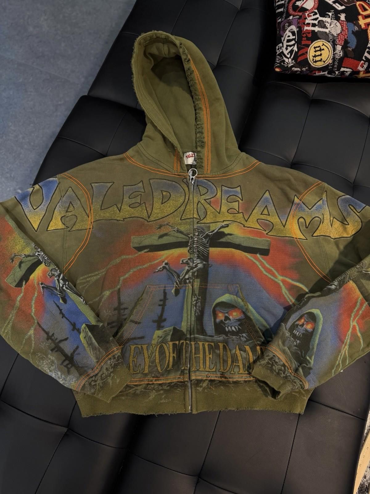 Size Large - Vale Zip Up Hoodie Authentic Valley Fire Green