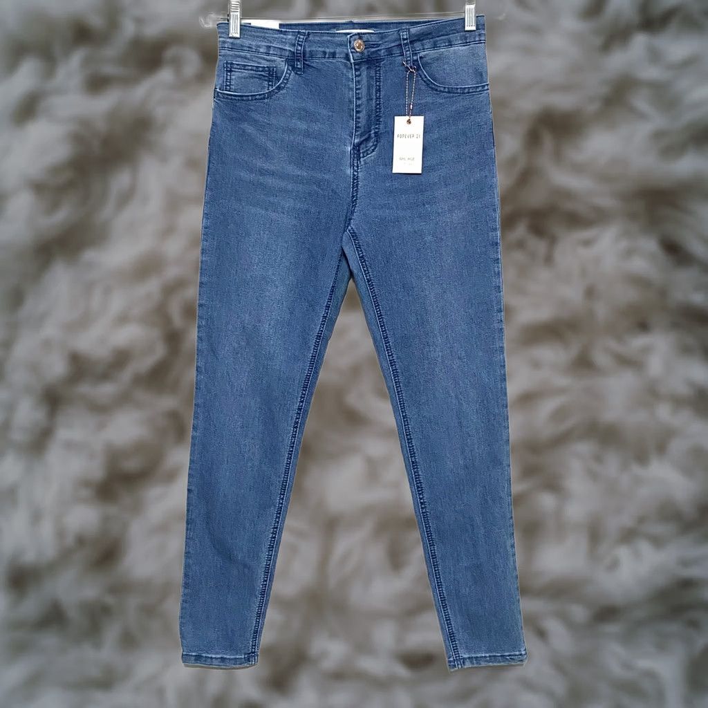 Forever 21 Forever 21 Mid Rise Skinny Jeans Womens 26 Denim Slim Jeans NWT Blue 5-Pocket Casual Preppy Size 26" / US 2 / IT 38 - 1 Thumbnail