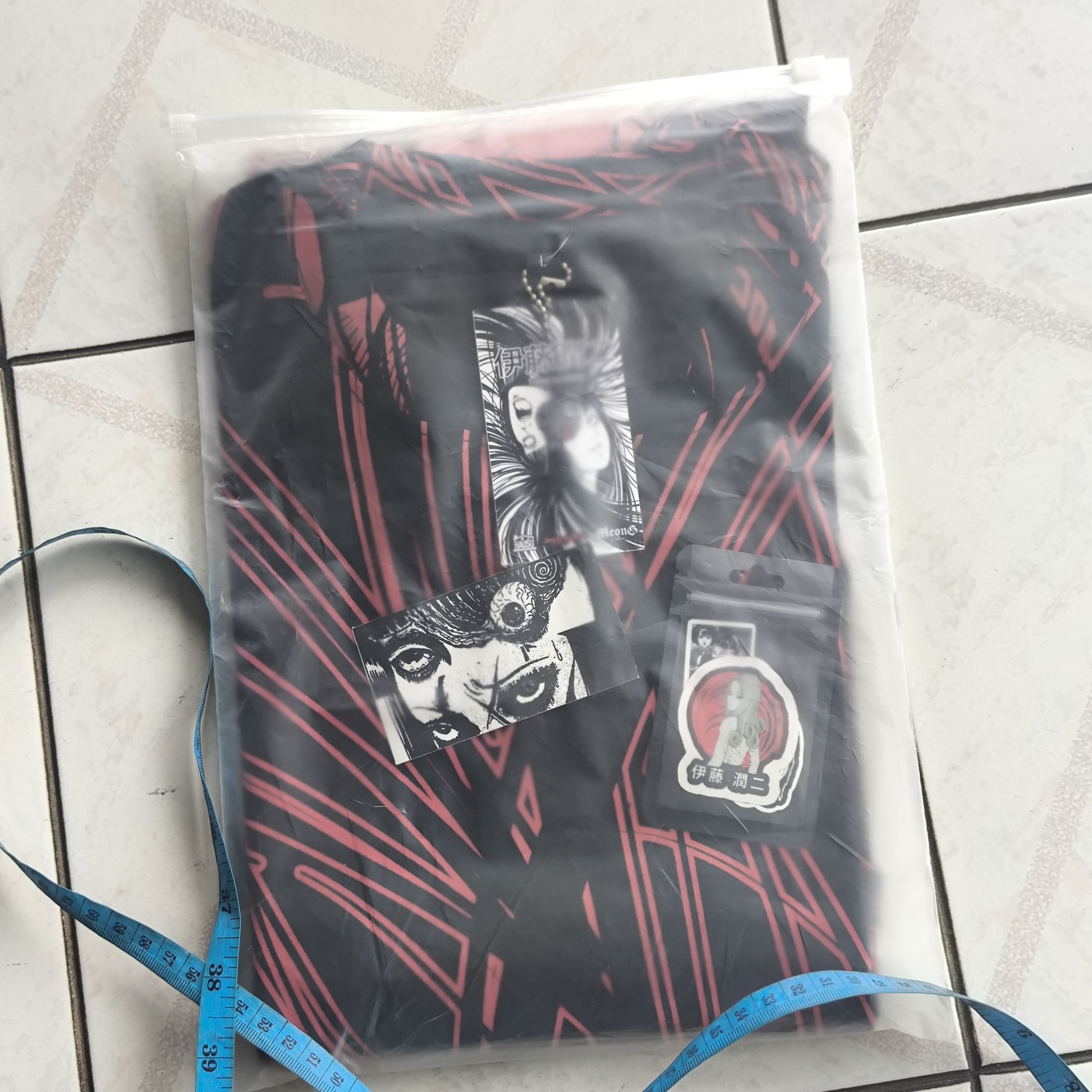Anime Junji Ito Long Sleeve TShirt Tomie x Uzumaki Full Print Size US L / EU 52-54 / 3 - 8 Thumbnail