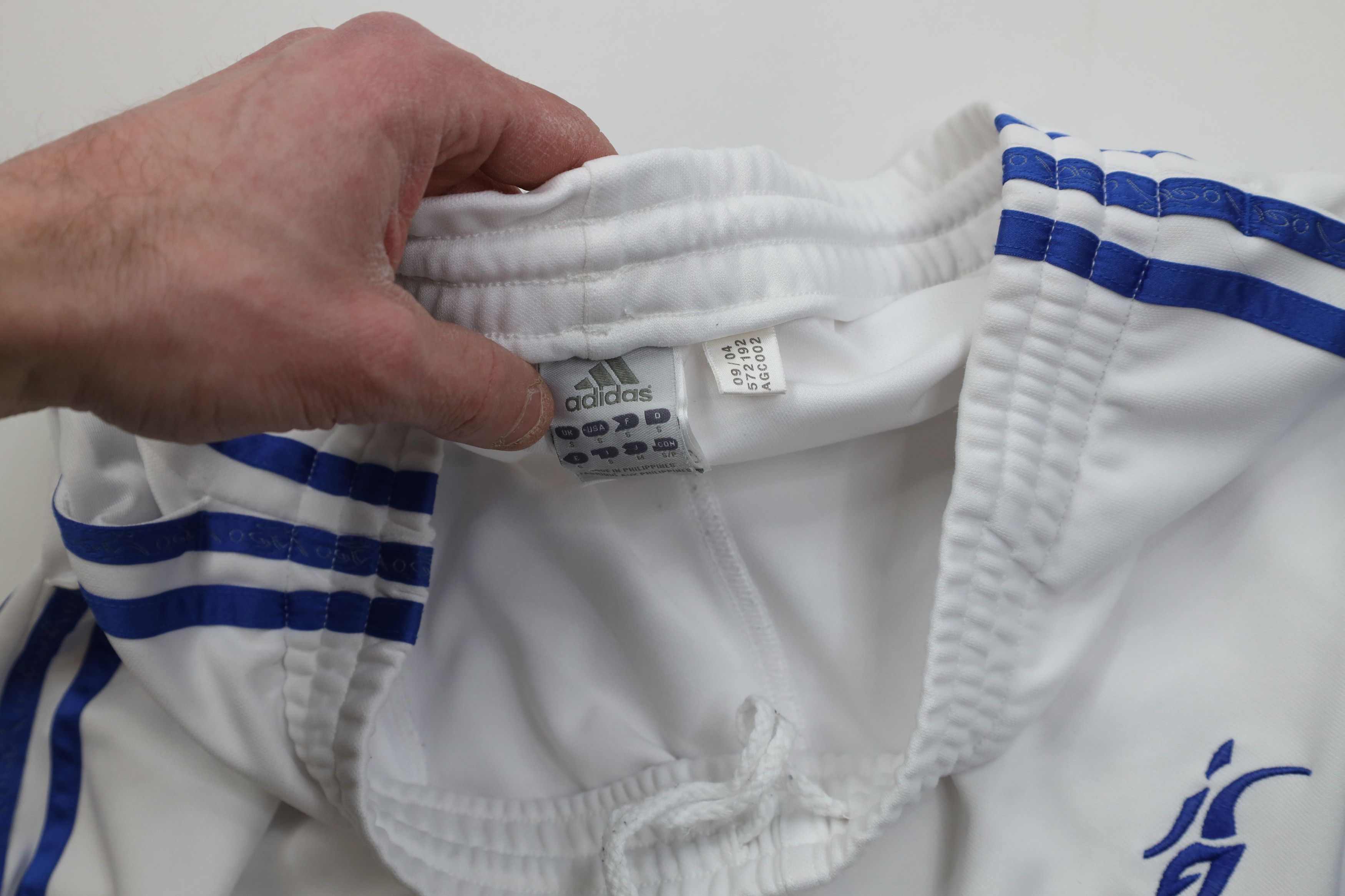 Adidas Vintage Y2K 2004 Adidas Warm Up Tapered Leg Pants White Size US 32 / EU 48 - 10 Thumbnail