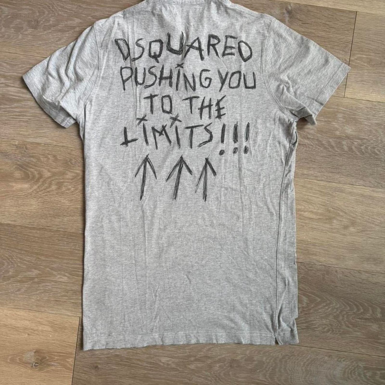 Dsquared2 Dsquared2 "Pushing You to the Limits" Back Print Polo Grey Size US M / EU 48-50 / 2 - 1 Thumbnail