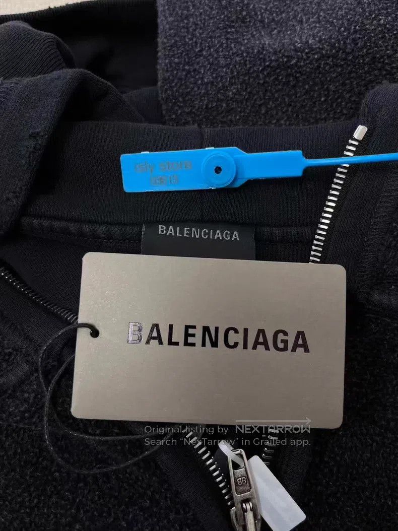 Balenciaga Balenciaga Hooded logo long-sleeve sweatshirt Size US M / EU 48-50 / 2 - 5 Thumbnail