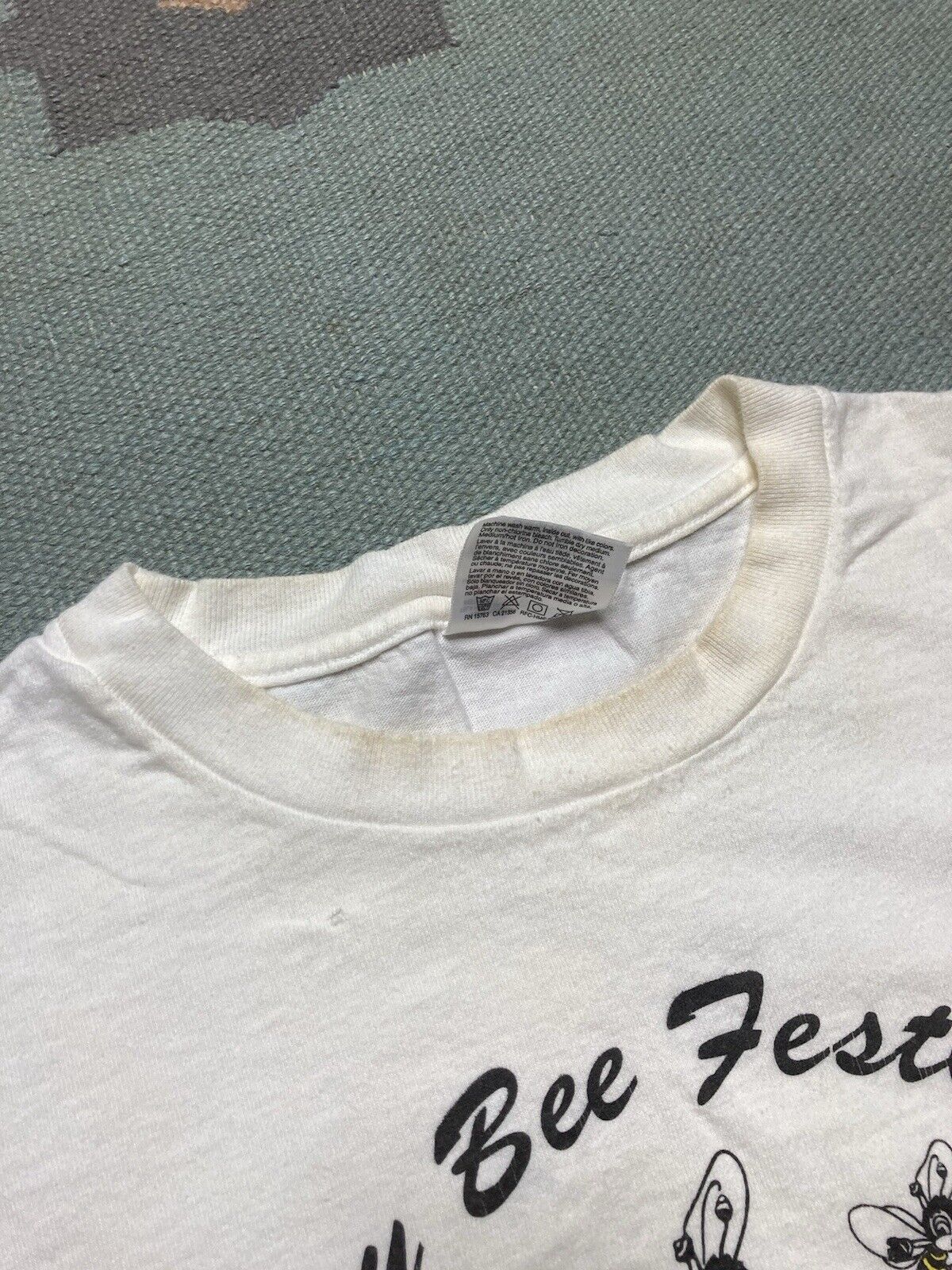 Hanes × Vintage Vtg t shirt honey bee festival Hahira Georgia distressed L Size US L / EU 52-54 / 3 - 4 Thumbnail