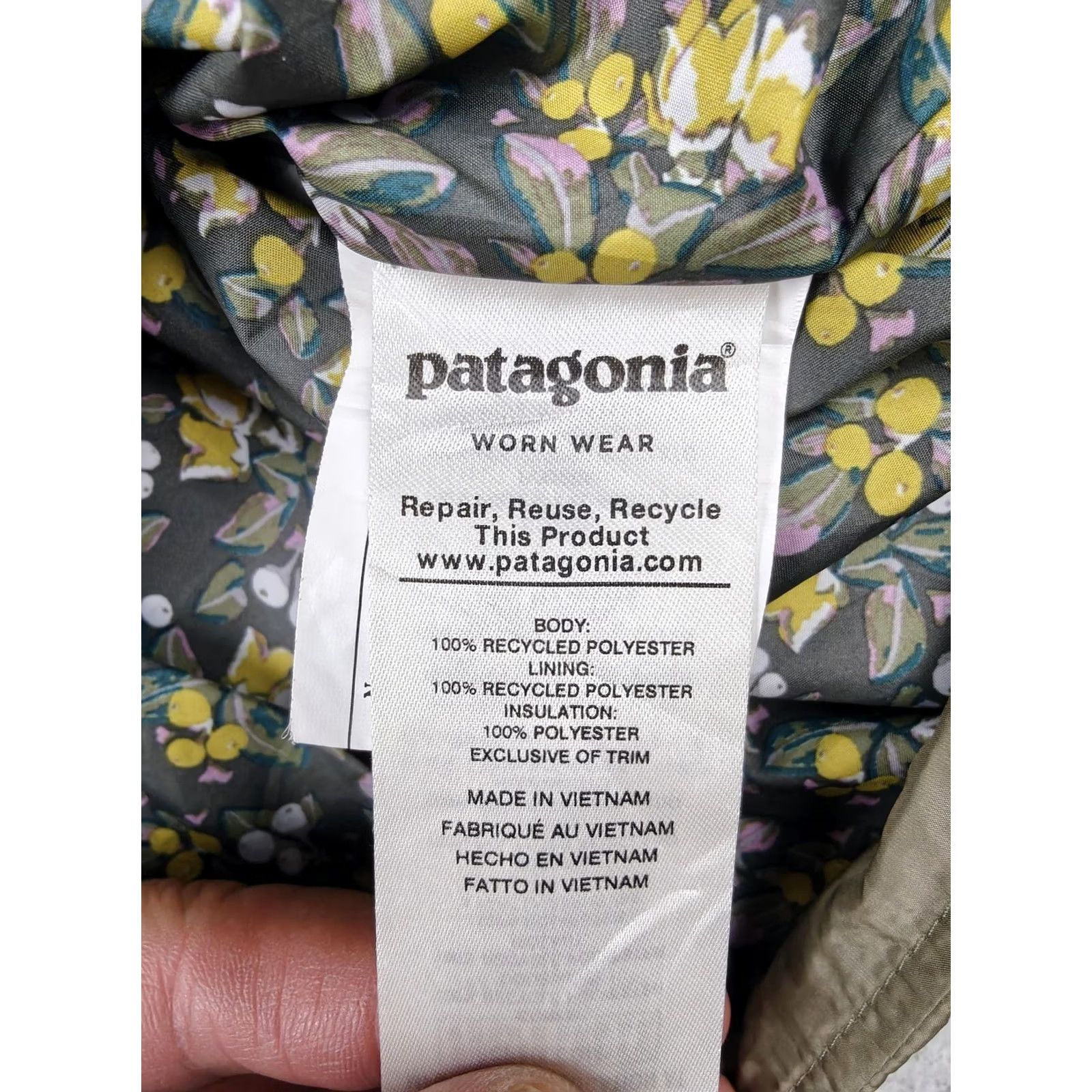 Patagonia Patagonia Jacket Womens XS Beige Snap Front Insulated Floral Lining Size XS / US 0-2 / IT 36-38 - 3 Thumbnail