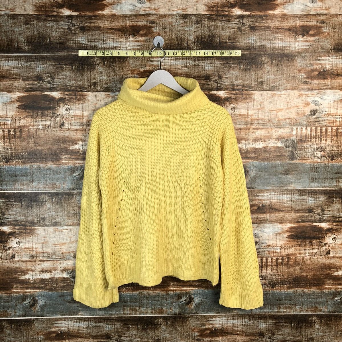 Homespun Knitwear × Japanese Brand A.V.V Standard Yellow Knitwear #A1822 Size M / US 6-8 / IT 42-44 - 1 Thumbnail