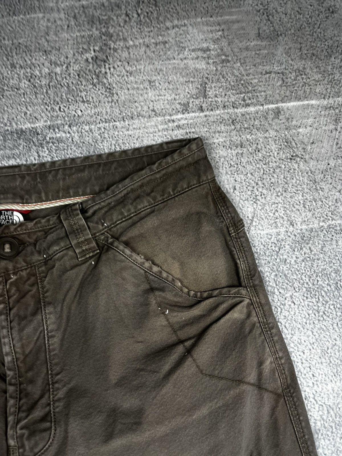 The North Face The north face cargo pants size 34 Size US 34 / EU 50 - 5 Thumbnail