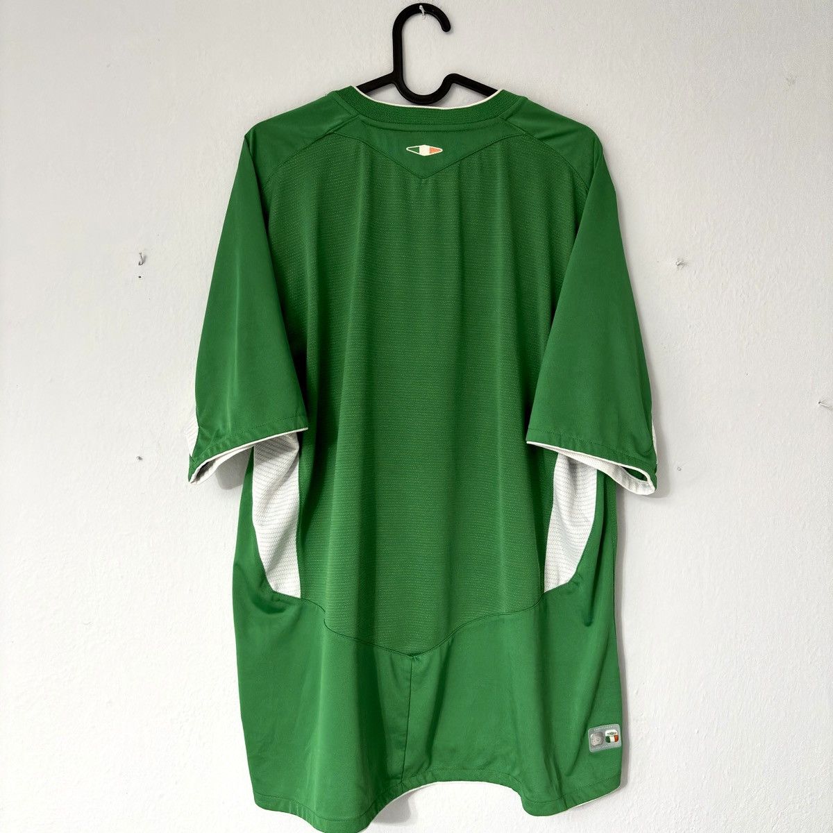 Umbro 2004 2006 Ireland National Umbro Vintage Home Soccer Jersey Size US XL / EU 56 / 4 - 6 Thumbnail