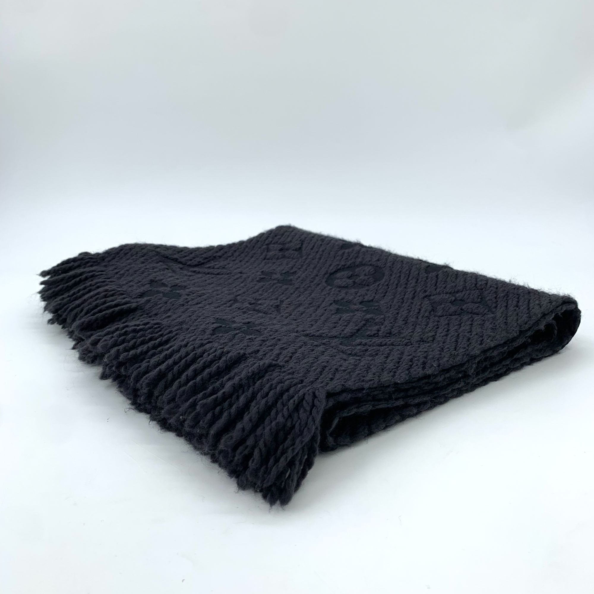 Louis Vuitton Louis Vuitton Dark Grey Wool & Silk Logo Fringe Scarf Size ONE SIZE - 8 Thumbnail