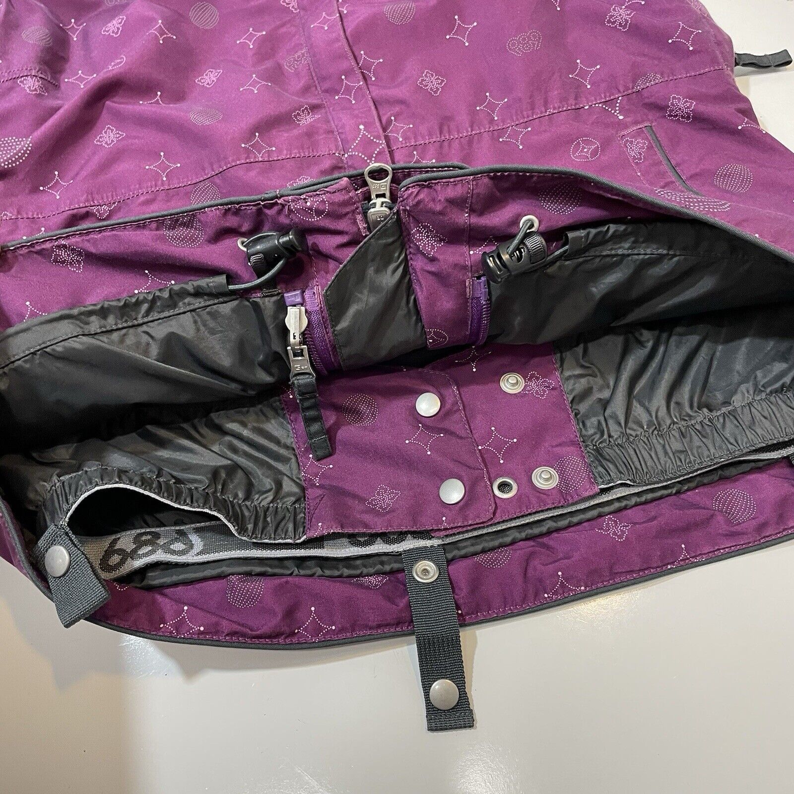 686 686 Athena Snowboard Ski Winter Jacket Plum Geometric XS Size XS / US 0-2 / IT 36-38 - 4 Thumbnail