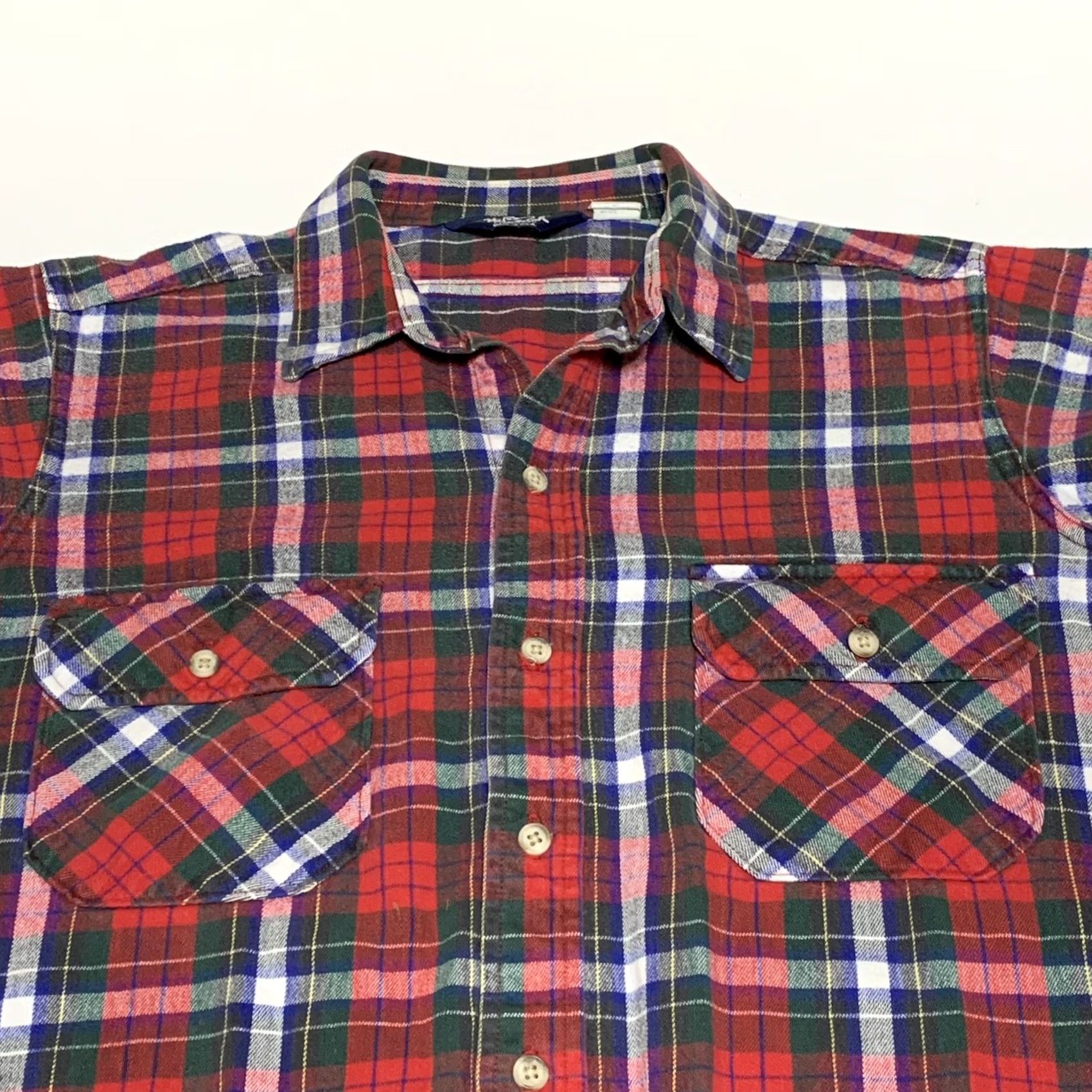 Vintage VINTAGE Woolrich Button-Up Shirt Mens XL/L Red Plaid Flannel Long Sleeve Shirt Size US L / EU 52-54 / 3 - 2 Thumbnail