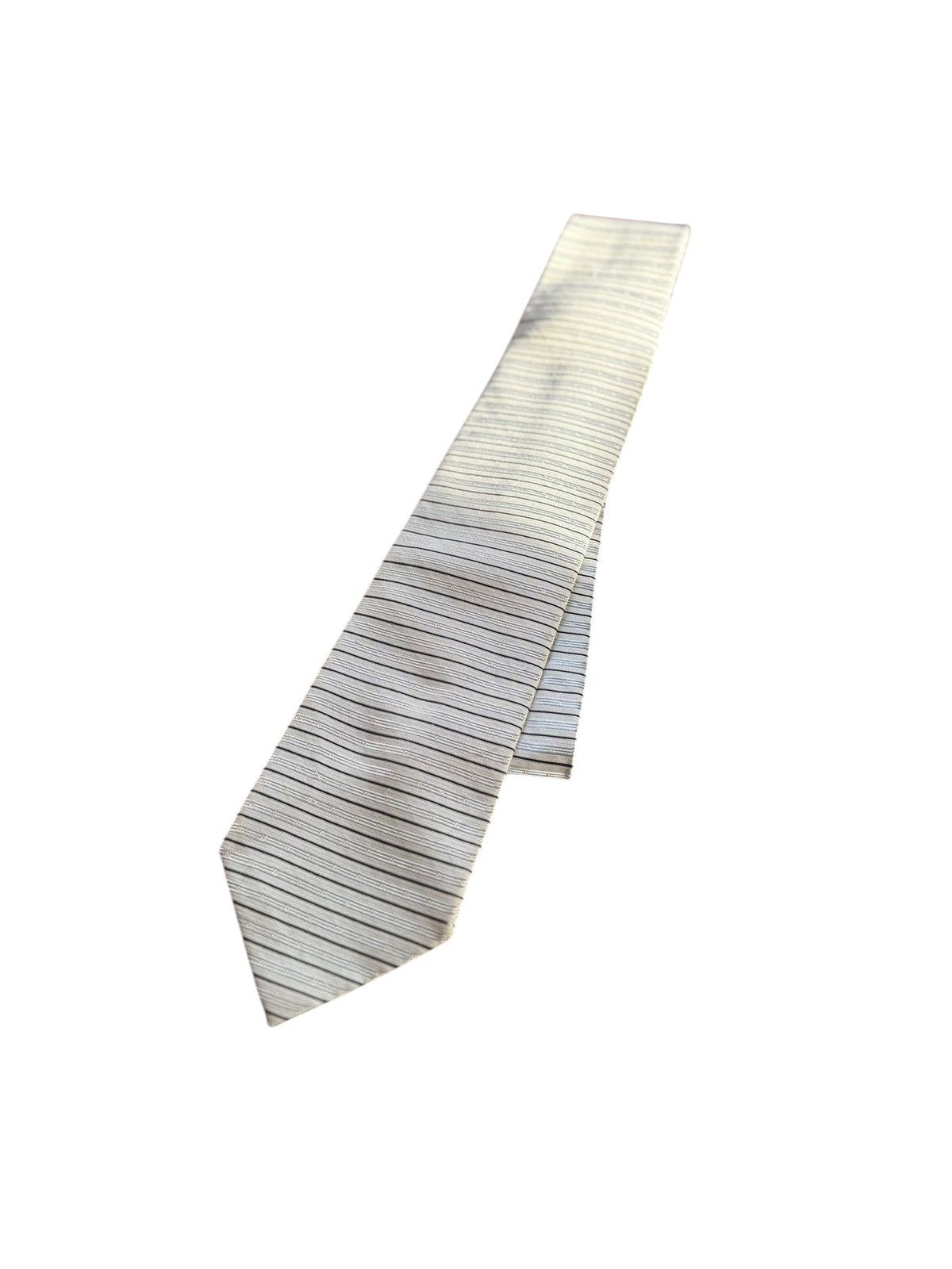 Other FREE LAND Vintage Silver Gray Silk Tie Size ONE SIZE - 1 Thumbnail