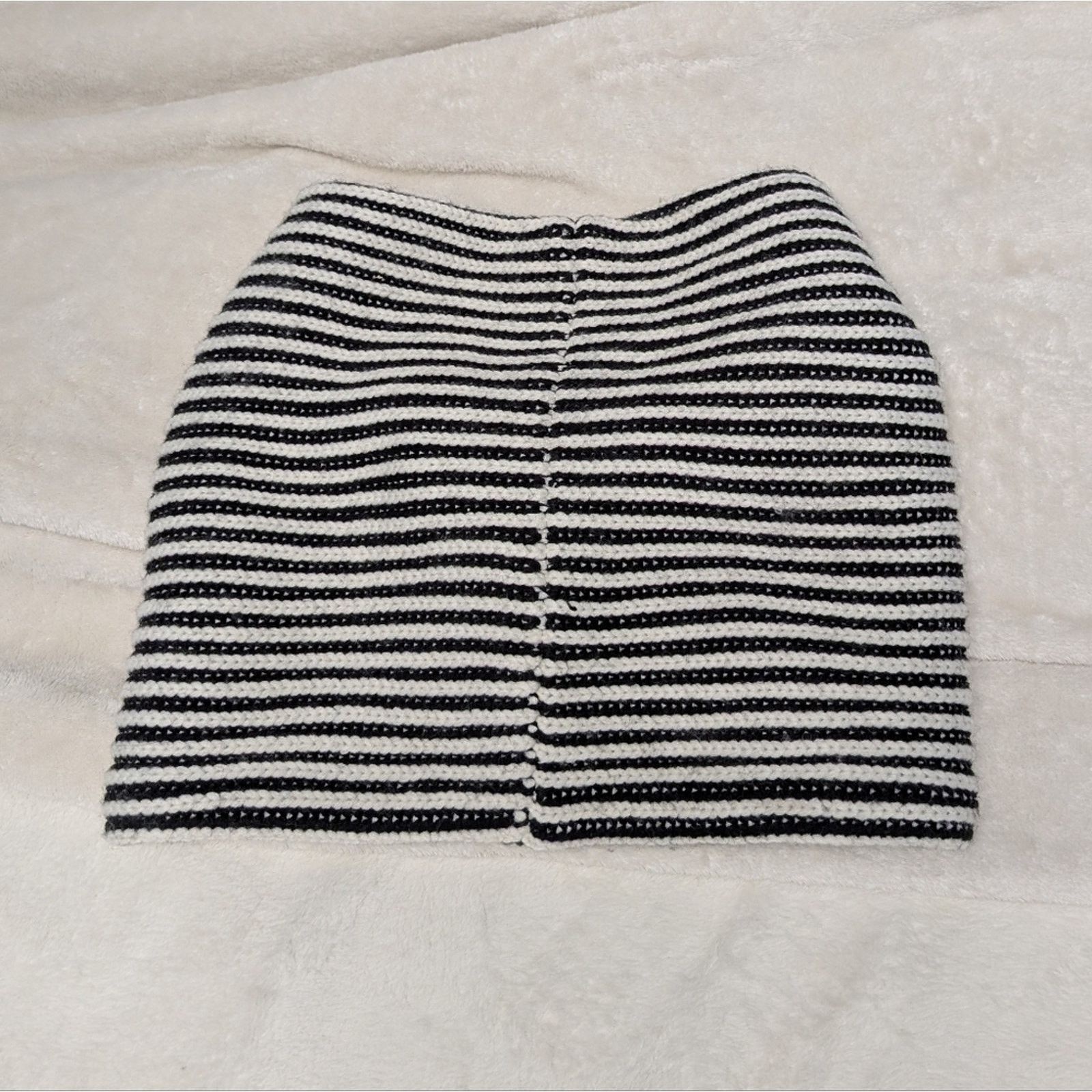 Kate Spade Kate Spade Black and Pink Striped Scarf Size ONE SIZE - 3 Thumbnail
