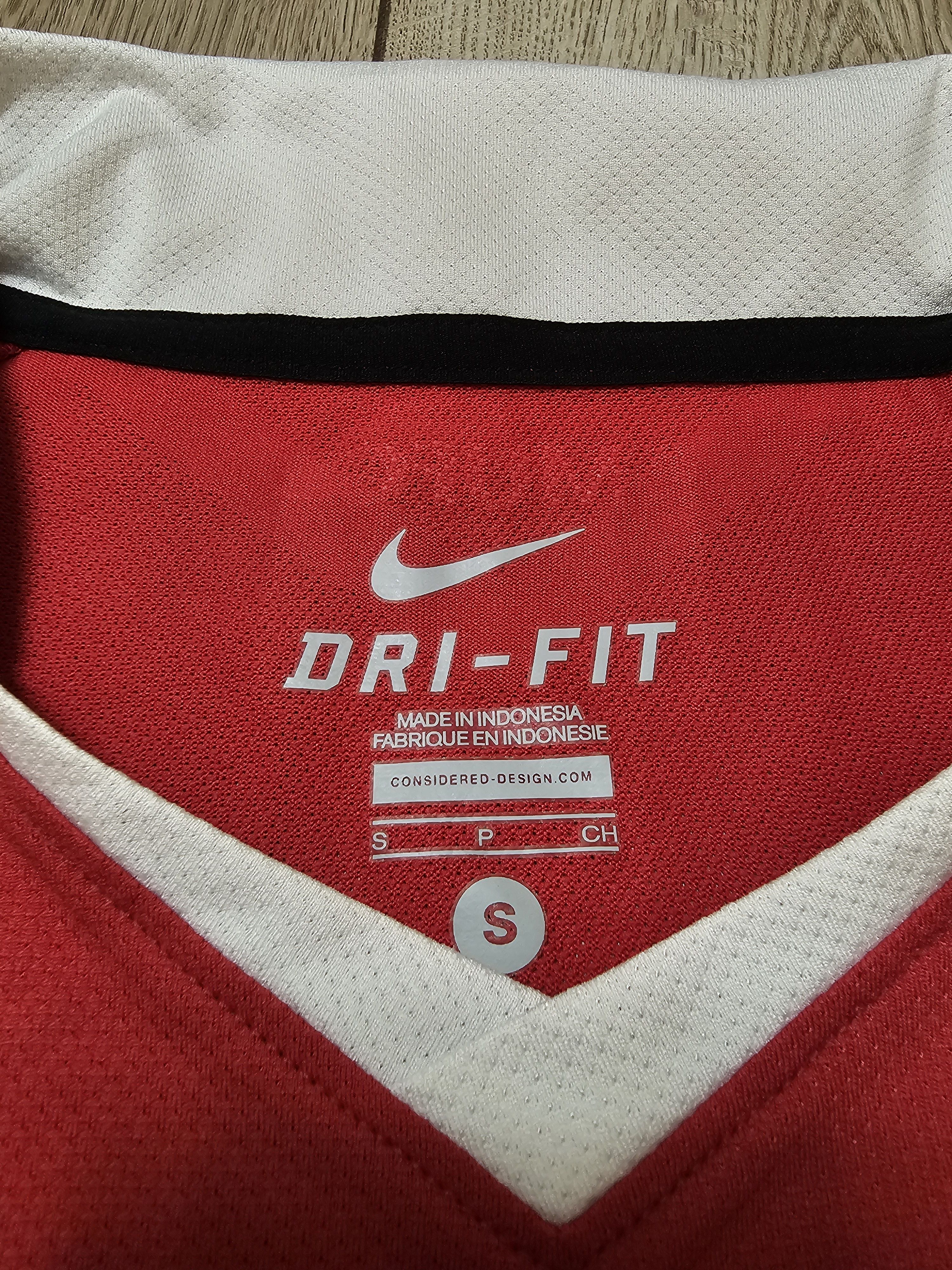 Nike MANCHESTER UNITED 2010 2011 HOME FOOTBALL SOCCER JERSEY Size US S / EU 44-46 / 1 - 8 Thumbnail