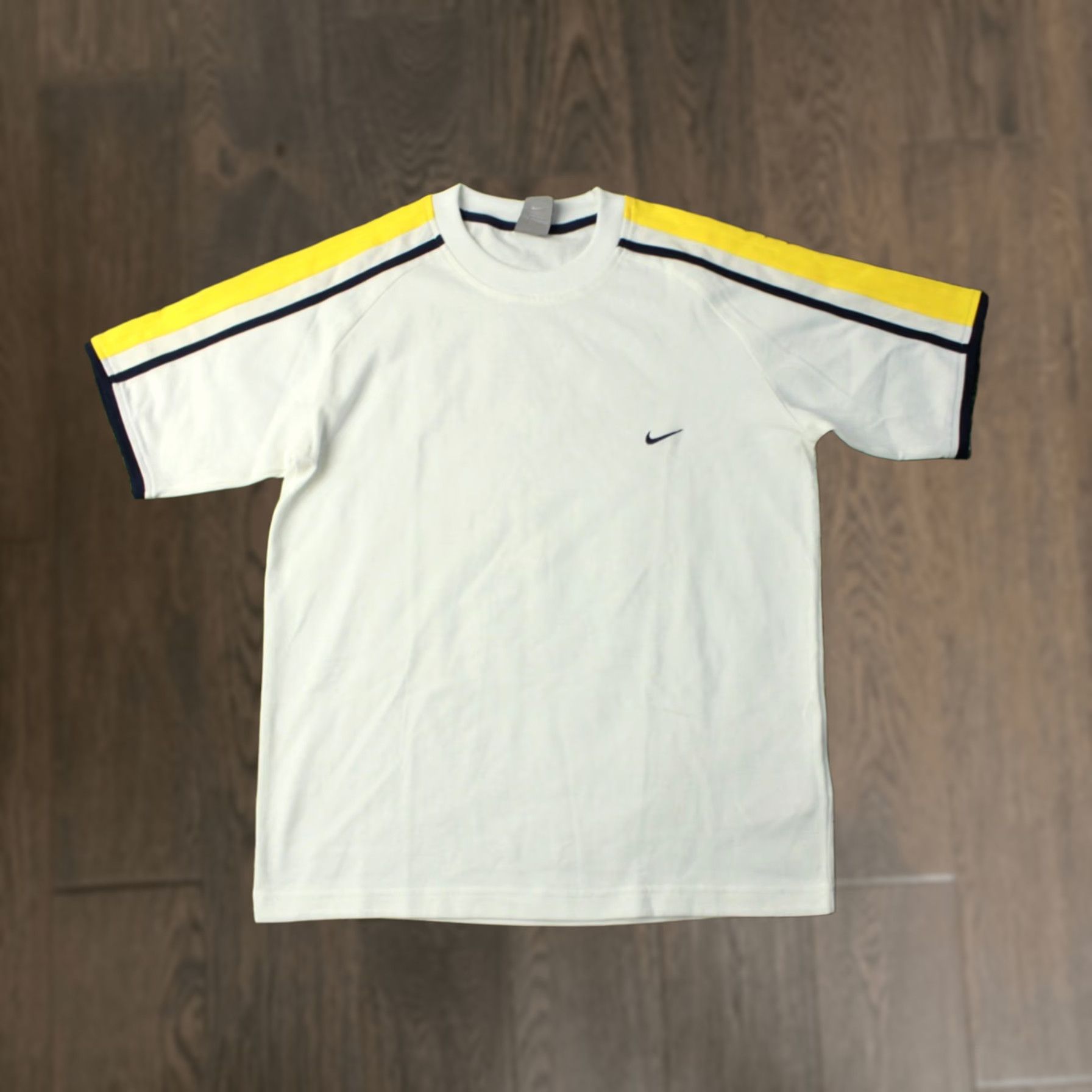 Nike NIKE Shirt M White Black Yellow 2005 vtg Casual Crew Neck Short Sleeve Jersey T-Shirt Men Medium User-Provided Details Size US M / EU 48-50 / 2 - 1 Thumbnail
