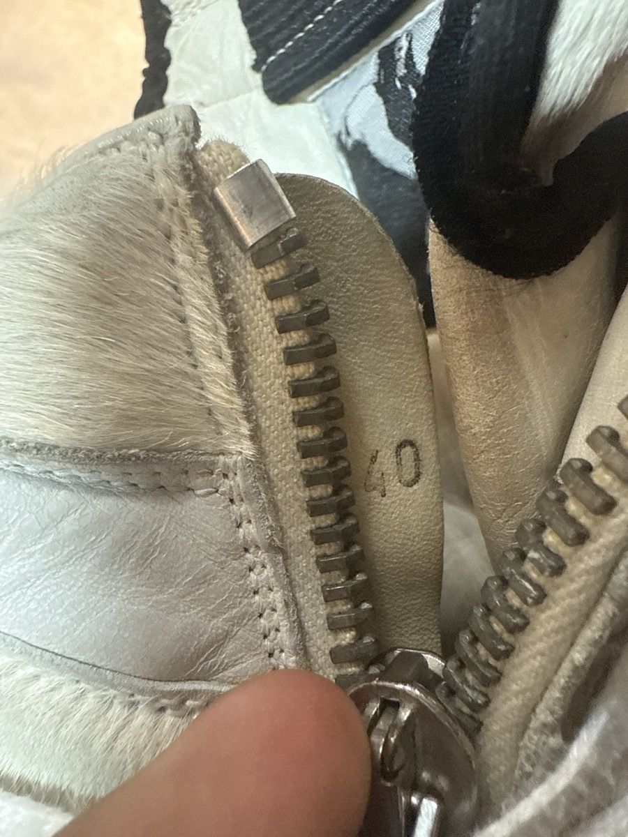 Rick Owens FW08’ Rick Owens “Milk” Pony Hair Dunks Size US 8.5 / EU 41-42 - 11 Thumbnail