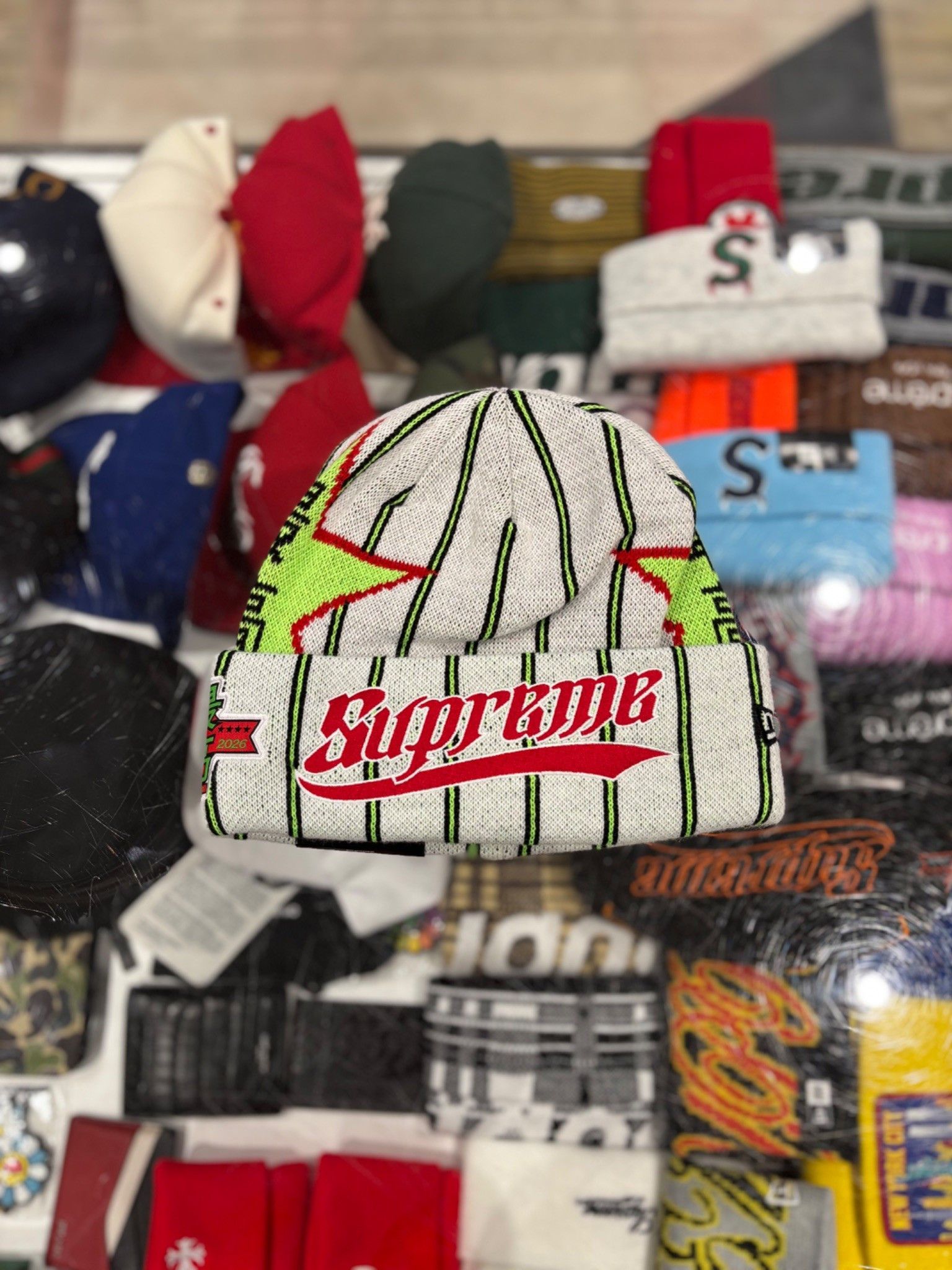 Supreme Supreme New Era Stars Beanie White Size ONE SIZE - 1 Thumbnail