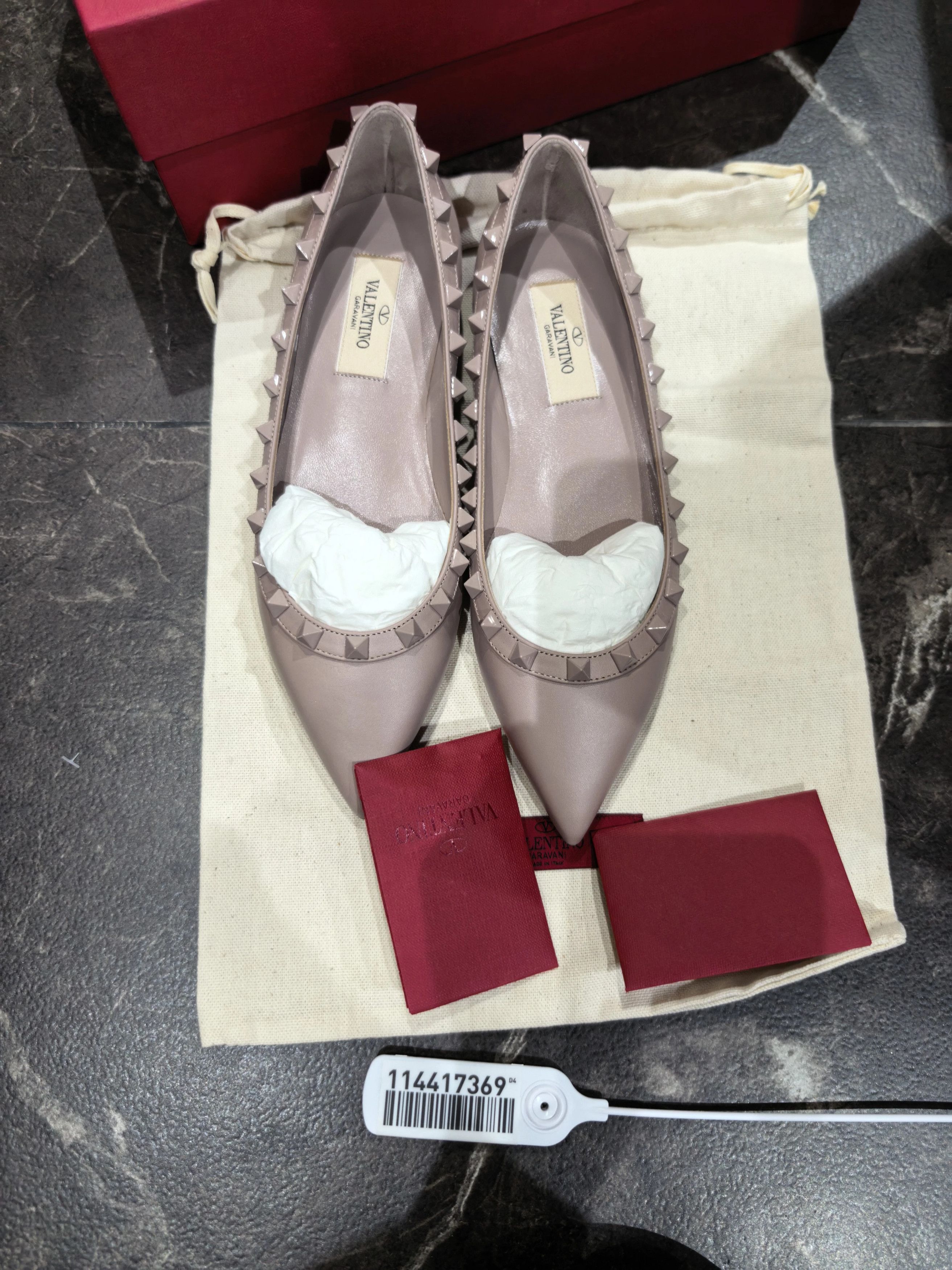 Valentino Valentino Nude Pink Studded Flat Shoes 34.5 Size US 4 / IT 34 - 1 Thumbnail