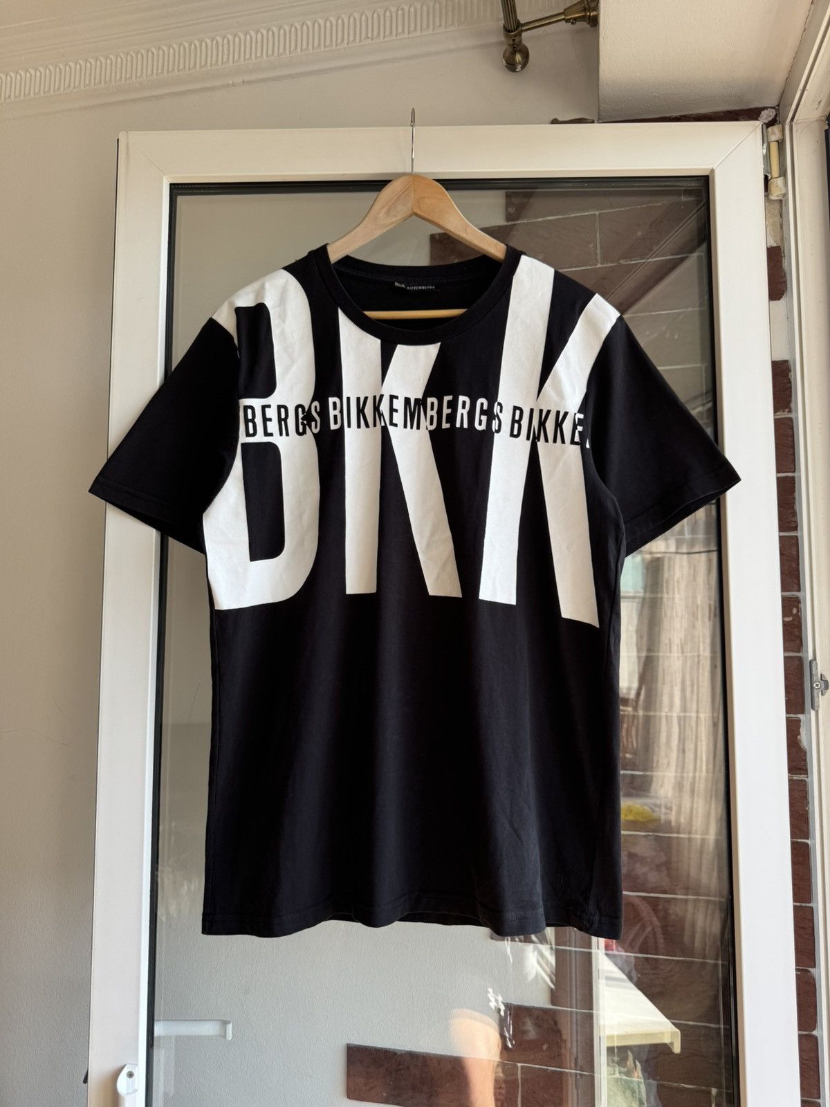 Dirk Bikkembergs Dirk Bikkembergs Tee Big Logo Size US XL / EU 56 / 4 - 1 Thumbnail