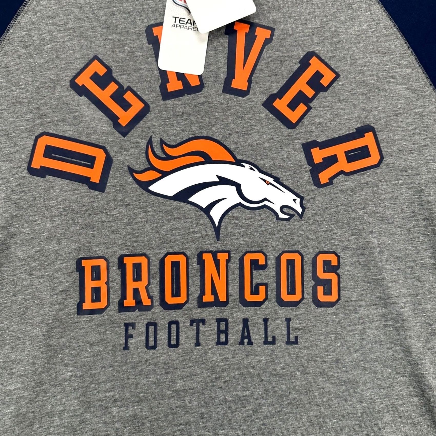NFL NFL Denver Broncos Mens T-Shirt L Blue Grey Colorblock Football Tee Long Sleeve Crew Neck Polyester Cotton Breathable NEW Size US L / EU 52-54 / 3 - 6 Thumbnail