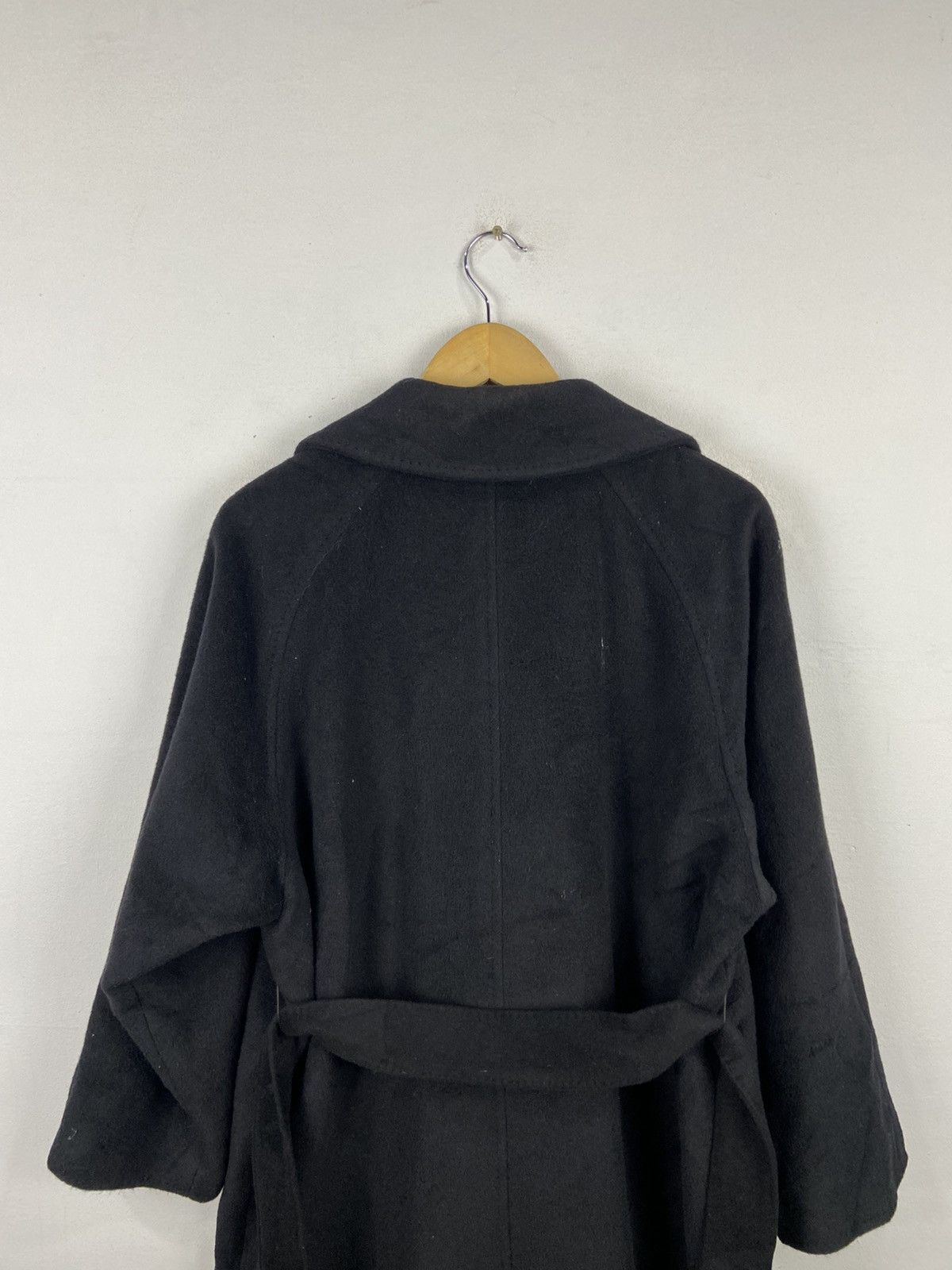 Max Mara Max Mara Style Black Wool Wrap Coat Women’s Long Belted Size M / US 6-8 / IT 42-44 - 6 Thumbnail