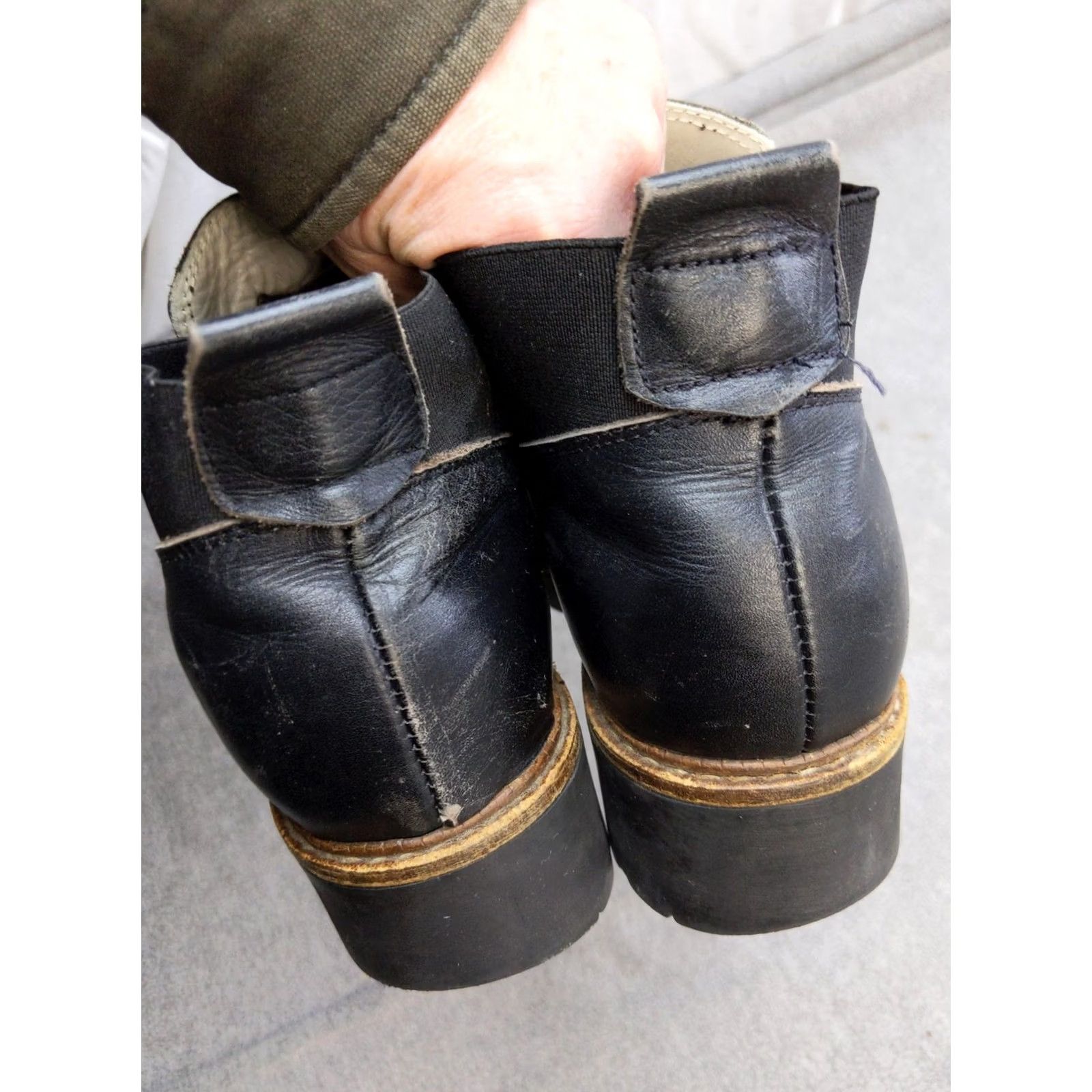Vintage Geier Wally Boots Womens 8.5 Black Leather Ankle Strap Medallion Sole Bootie Winter Casual Workwear Mens? Size US 9 / IT 39 - 5 Thumbnail