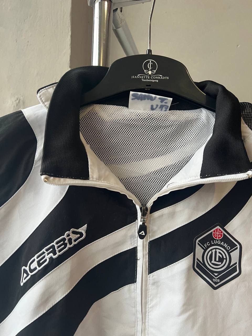 Sports Specialties 2016/18 FC LUGANO SWITZERLAND TRAINING ACERBIS TRACK JACKET Size US M / EU 48-50 / 2 - 4 Thumbnail